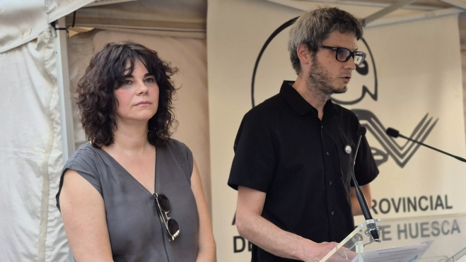 Goretti Lafita y Carlos Izuel. Inauguración de la 42ª Feria del Libro de Huesca. Foto Myriam Martínez