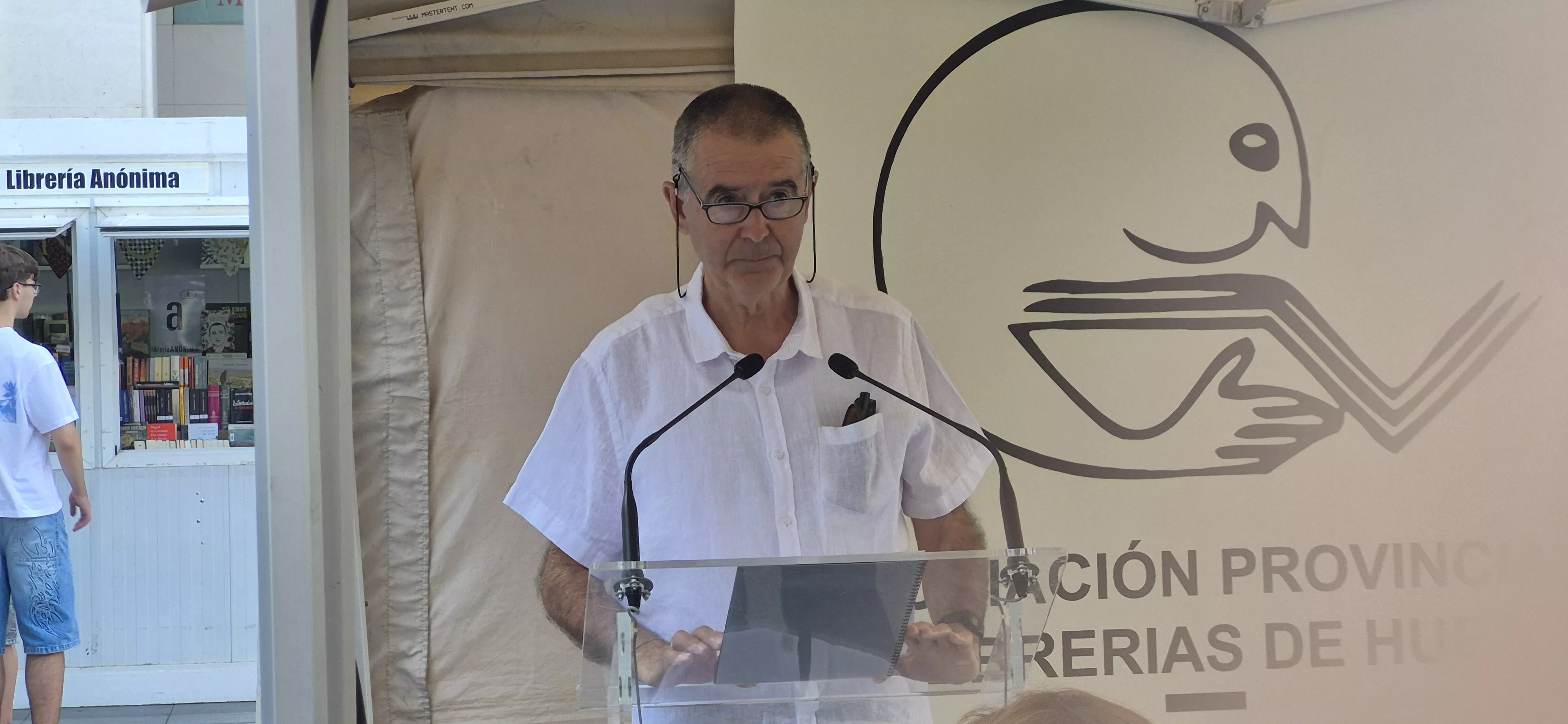 Enrique Satué. Inauguración de la 42ª Feria del Libro de Huesca. Foto Myriam Martínez