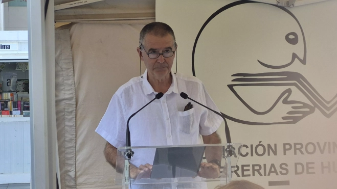 Enrique Satué. Inauguración de la 42ª Feria del Libro de Huesca. Foto Myriam Martínez
