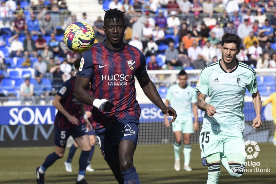 Samuel Obeng, uno de los refuerzos de invierno del Huesca. Samuel Obeng, uno de los refuerzos de invierno del Huesca.