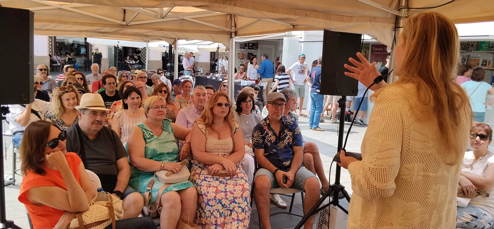 Presentación de Corazón de Oro de Luz Gabás en la Feria del Libro de Huesca