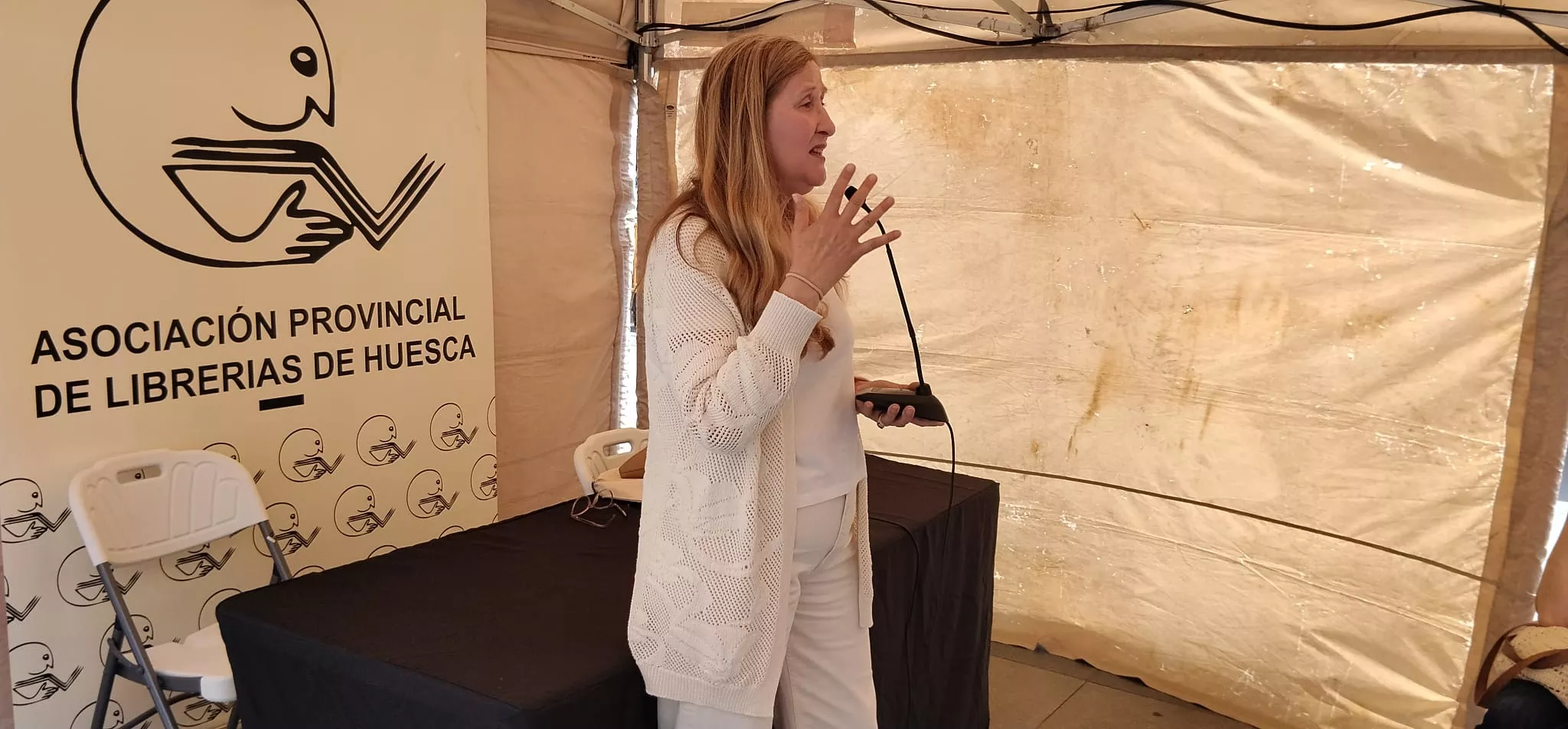 Presentación de Corazón de Oro de Luz Gabás en la Feria del Libro de Huesca