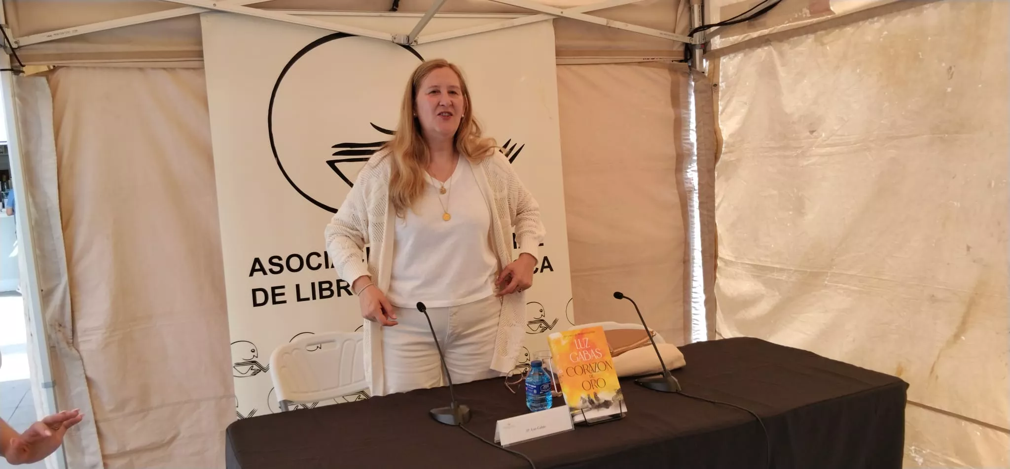 Presentación de Corazón de Oro de Luz Gabás en la Feria del Libro de Huesca