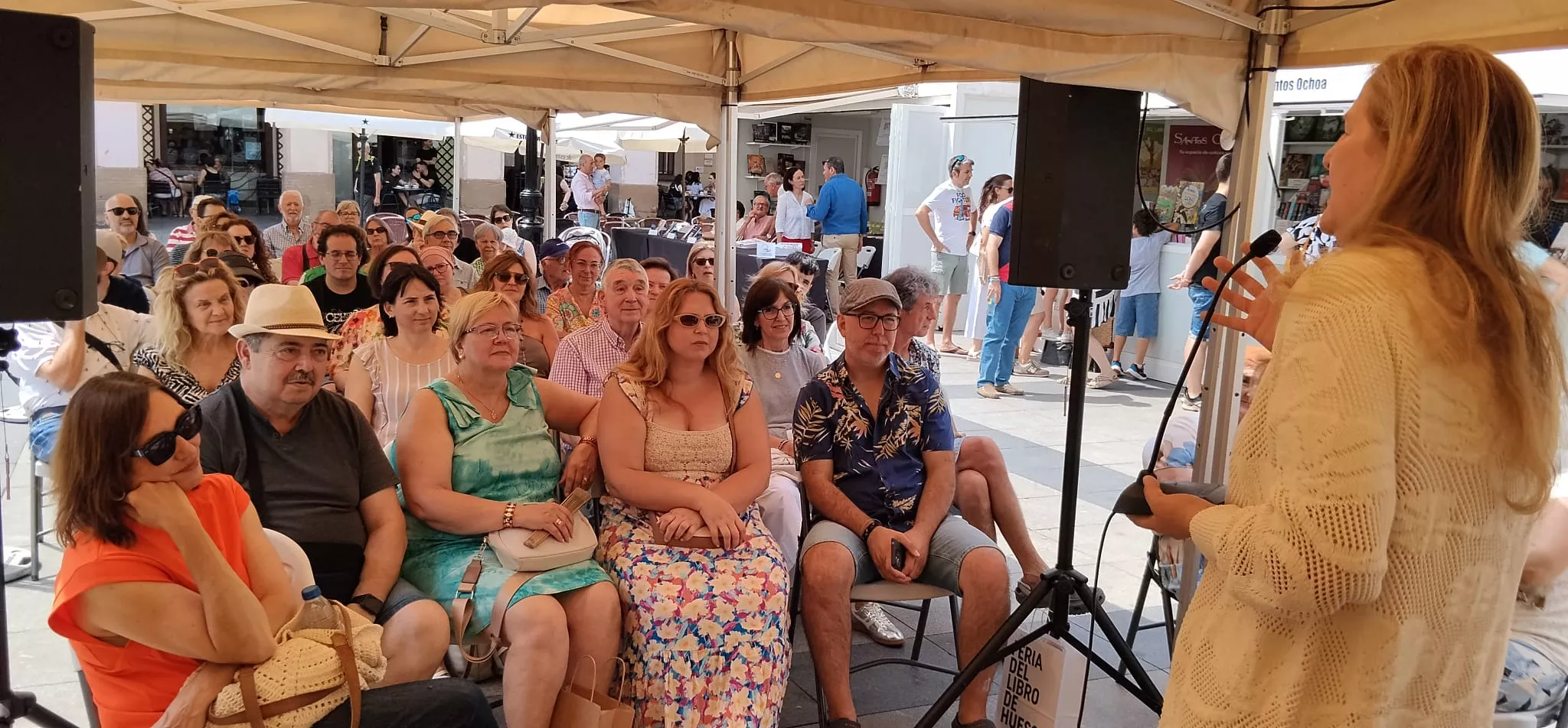 Presentación de Corazón de Oro de Luz Gabás en la Feria del Libro de Huesca