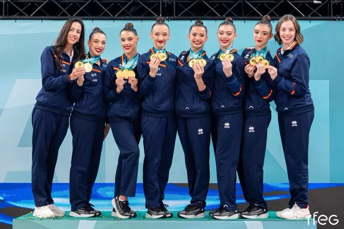 El conjunto español con sus tres medallas de oro,