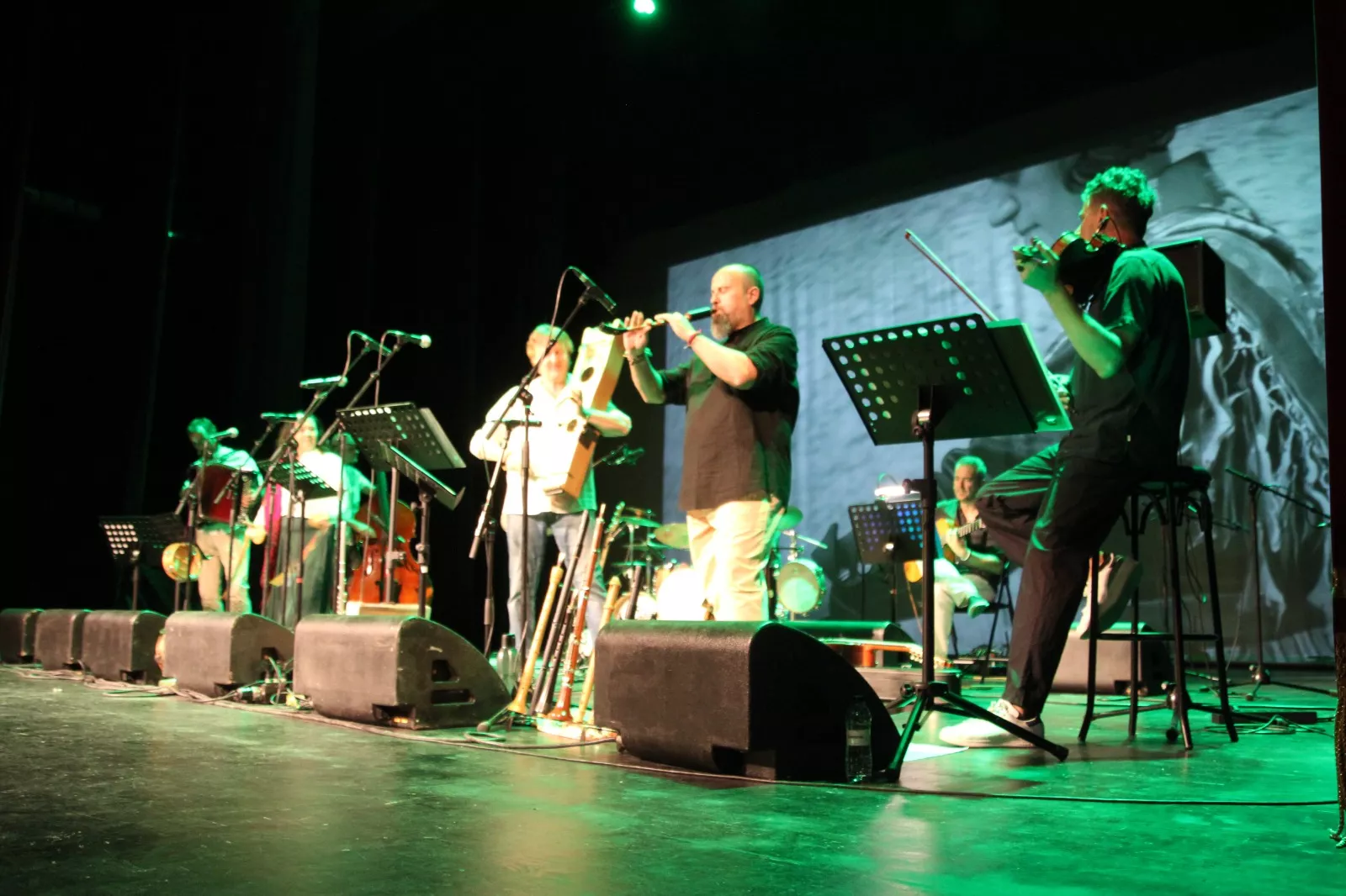Fiesta en el Olimpia por el 40 aniversario de Biella Nuei. Foto Carlos Neofato