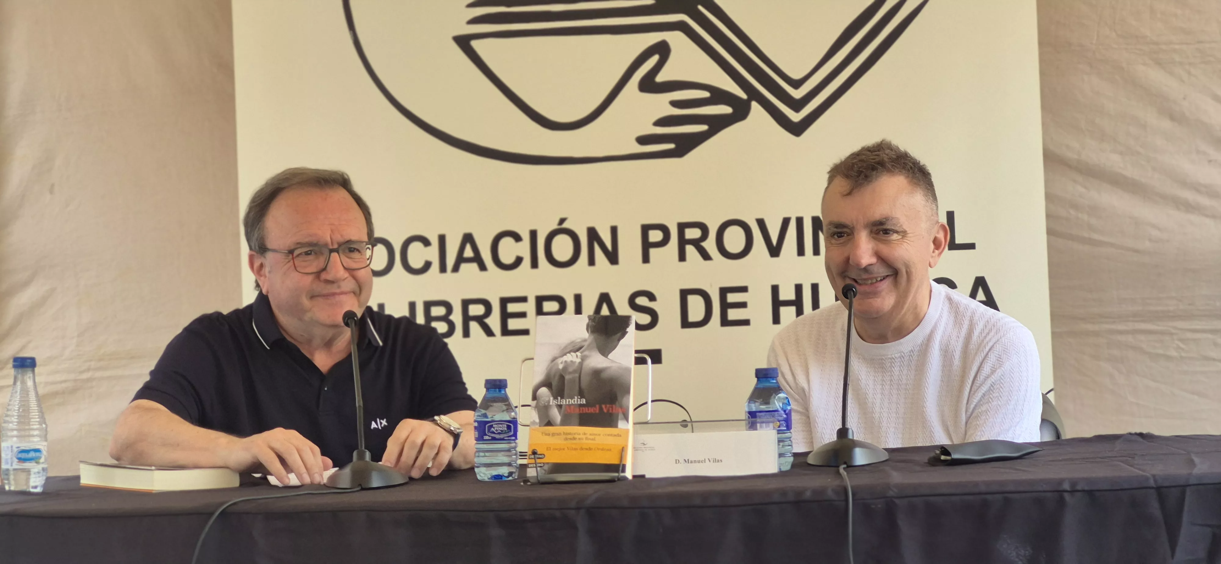 José Domingo Dueñas y Manuel Vilas. 42ª Feria del Libro de Huesca. Foto Myriam Martínez42ª Feria del Libro de Huesca. Foto Myriam Martínez