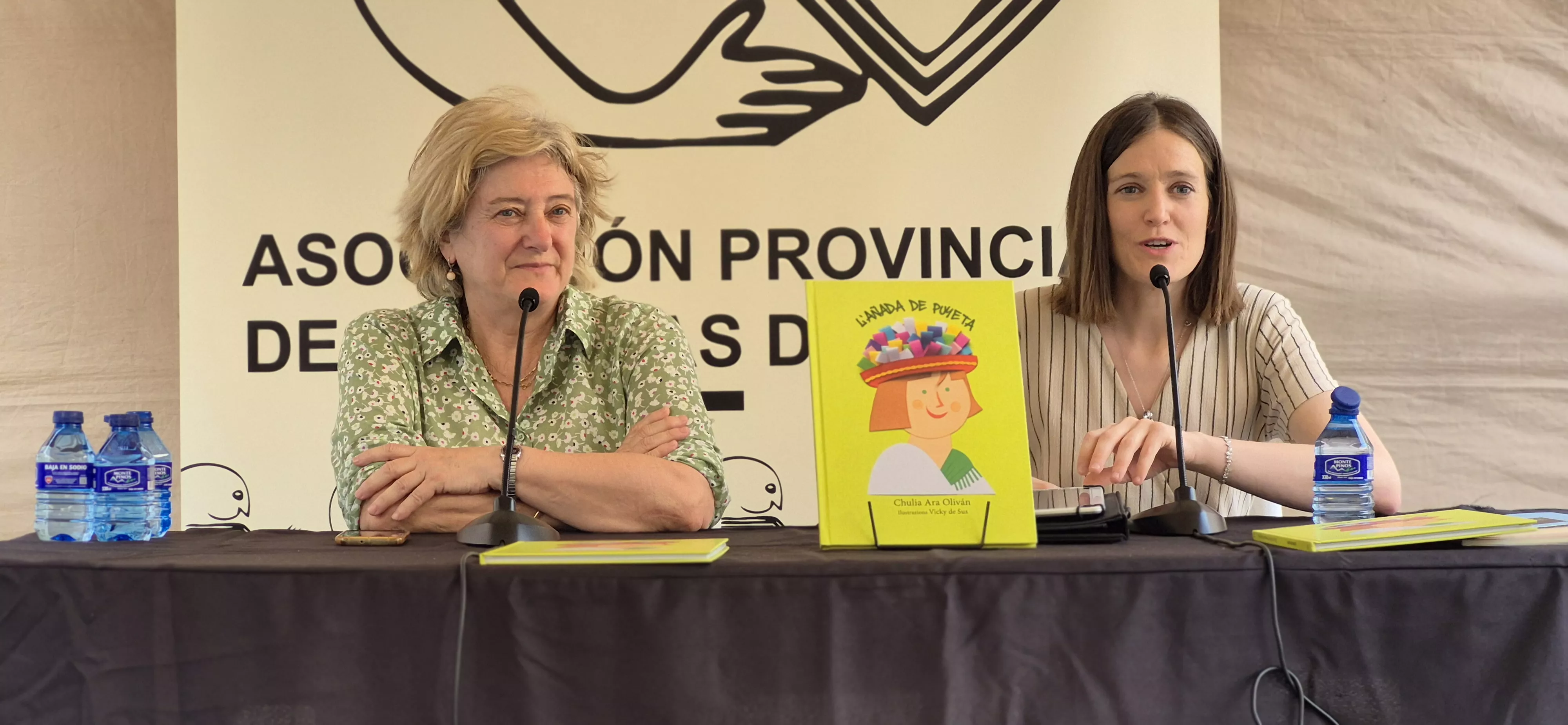 Chulia Ara e Iris Campo. 42ª Feria del Libro de Huesca. Foto Myriam Martínez
