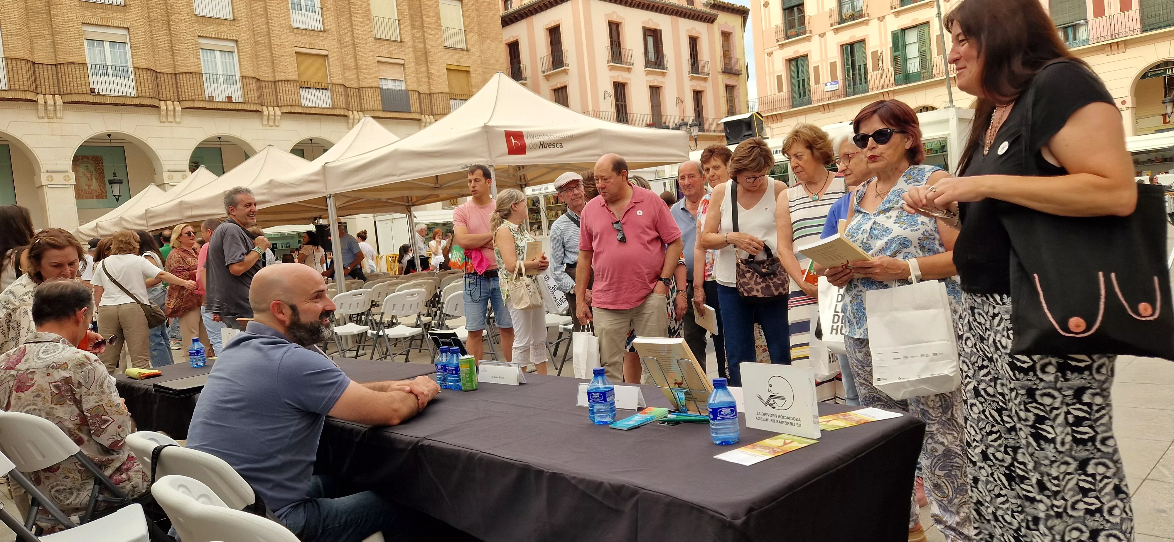42 Feria del Libro de Huesca el lunes 1 de junio. Foto Myriam Martínez