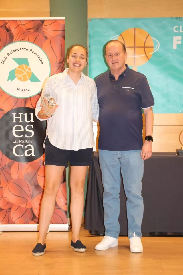 María Manzano