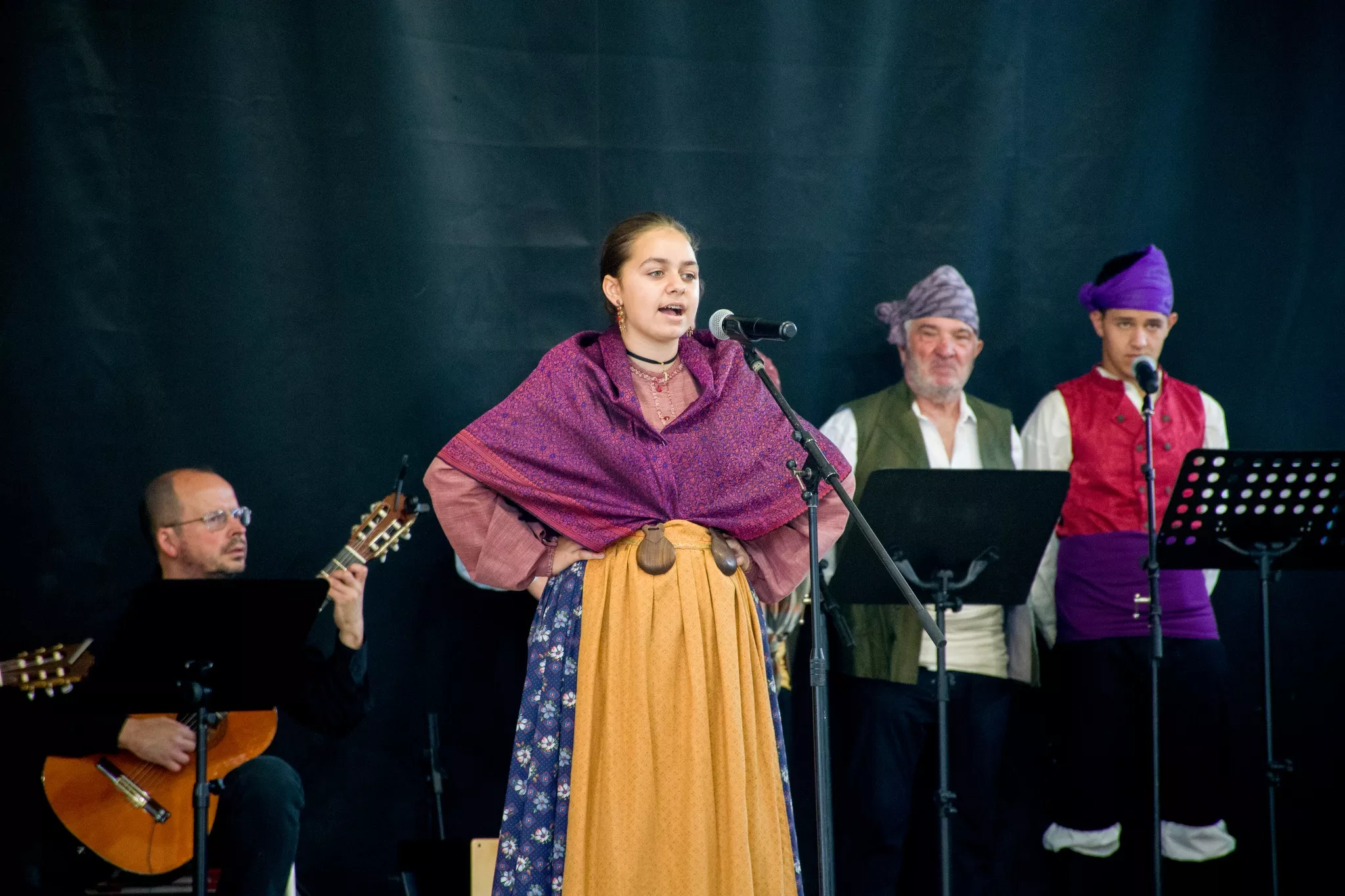 Festival de fin de curso de la Escuela de Folklore y Música de Huesca en Chimillas. Foto David Claveria