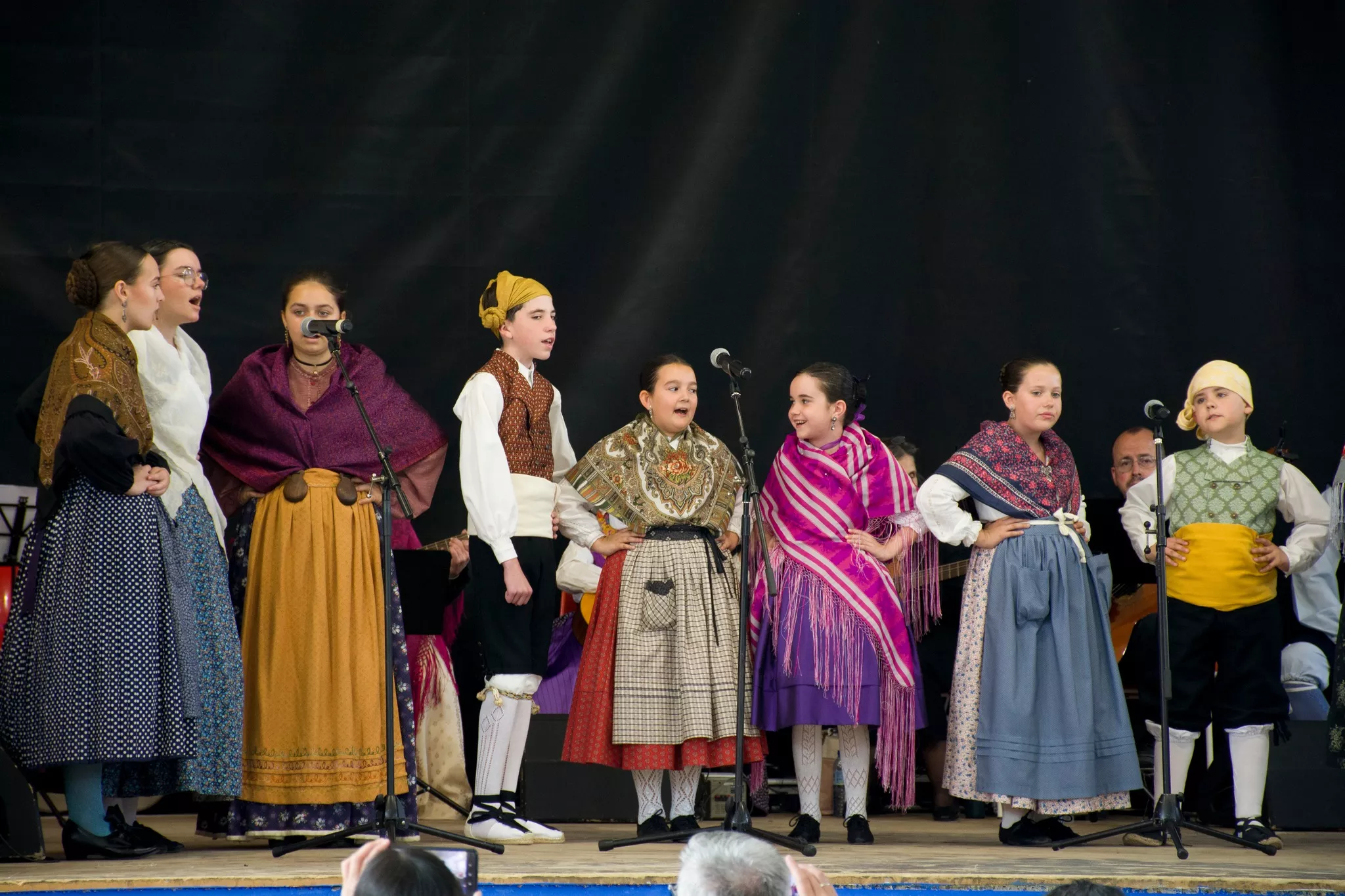 Festival de fin de curso de la Escuela de Folklore y Música de Huesca en Chimillas. Foto David Claveria