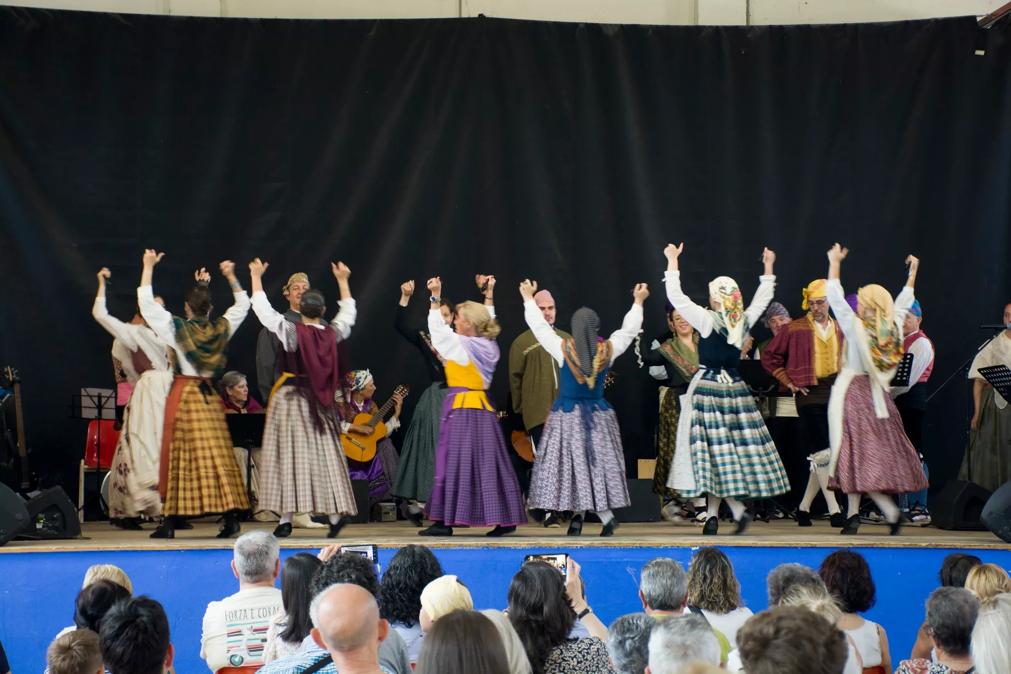 Festival de fin de curso de la Escuela de Folklore y Música de Huesca en Chimillas. Foto David Claveria