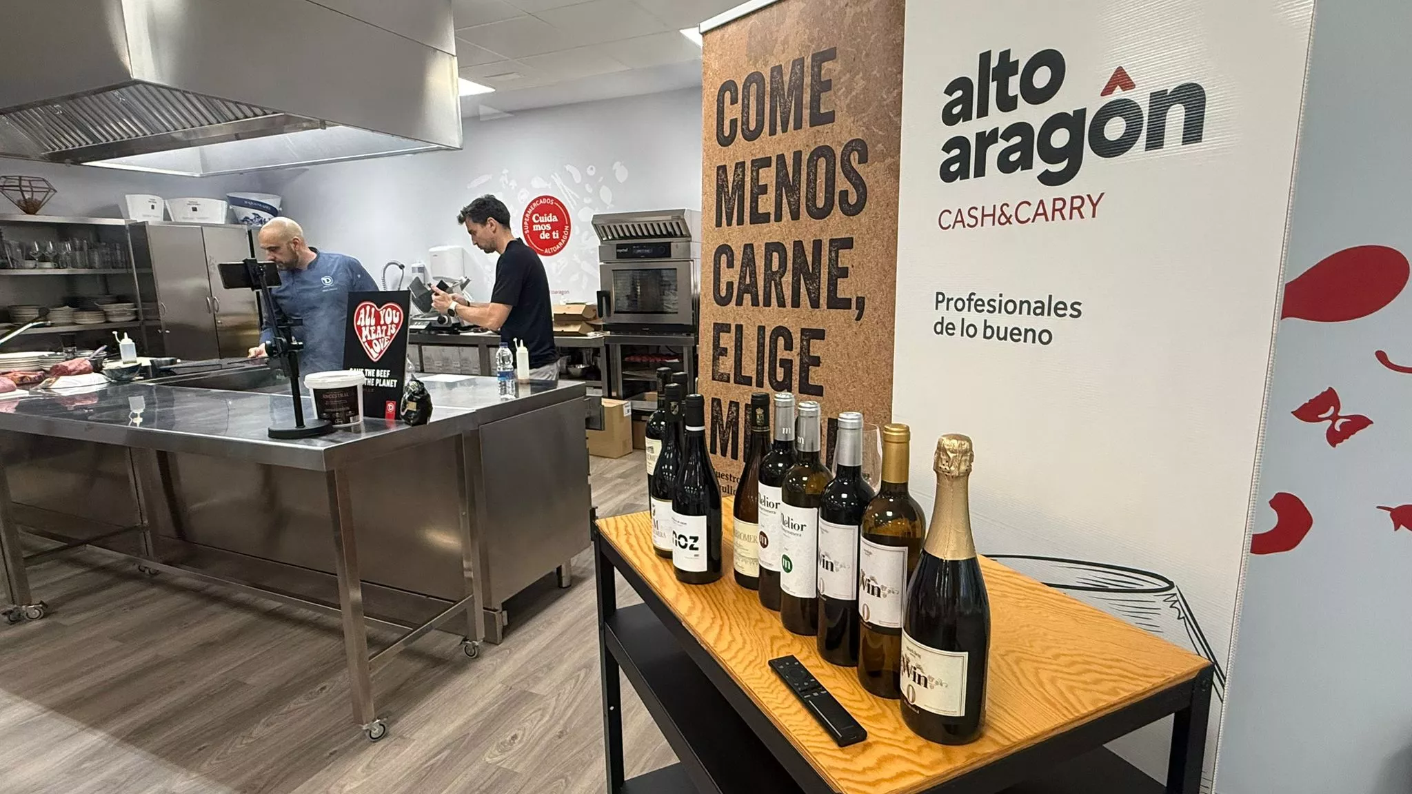 Jornada sobre vacuno y vinos en el Cash & Carry Altoaragón