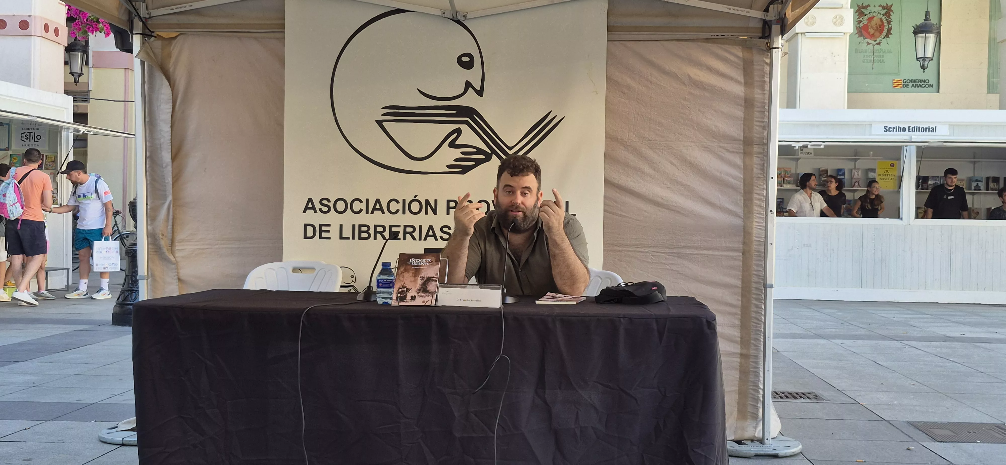 Francho Sarrablo. 42 Feria del libro el martes 2 de junio. Foto Myriam Martínez