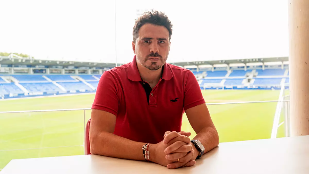 Cambio importante en la dirección deportiva del Huesca: Adrián Sipán formará tándem con Javier Sanz. Foto: SDH