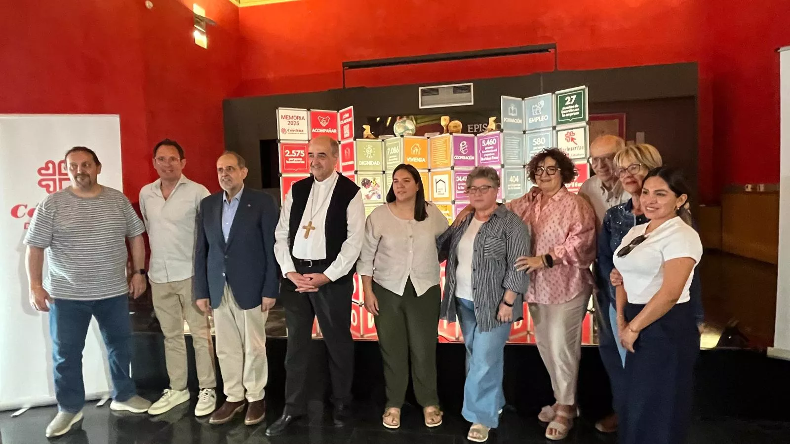 Participantes en la presentación de la memoria de Cáritas y su campaña "Elige amar. Elige comunidad". Foto Mercedes Manterola