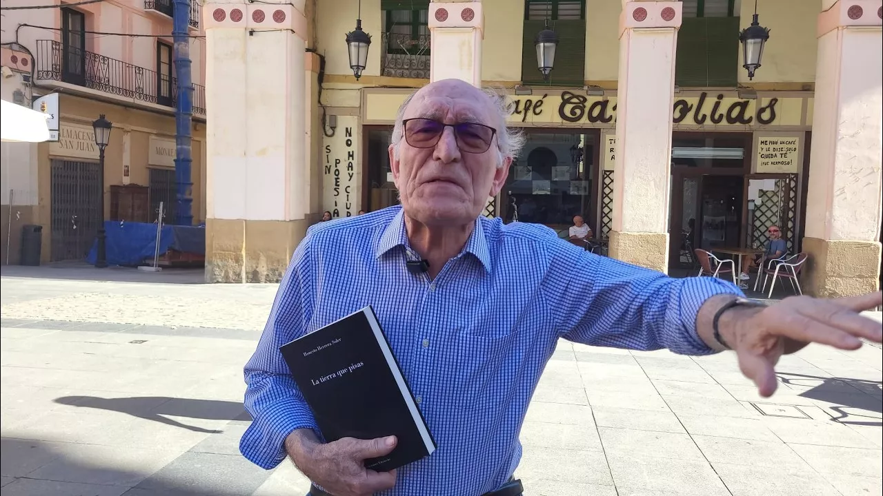 Honesto Herrera presenta su libro de haikus La Tierra que Pisas