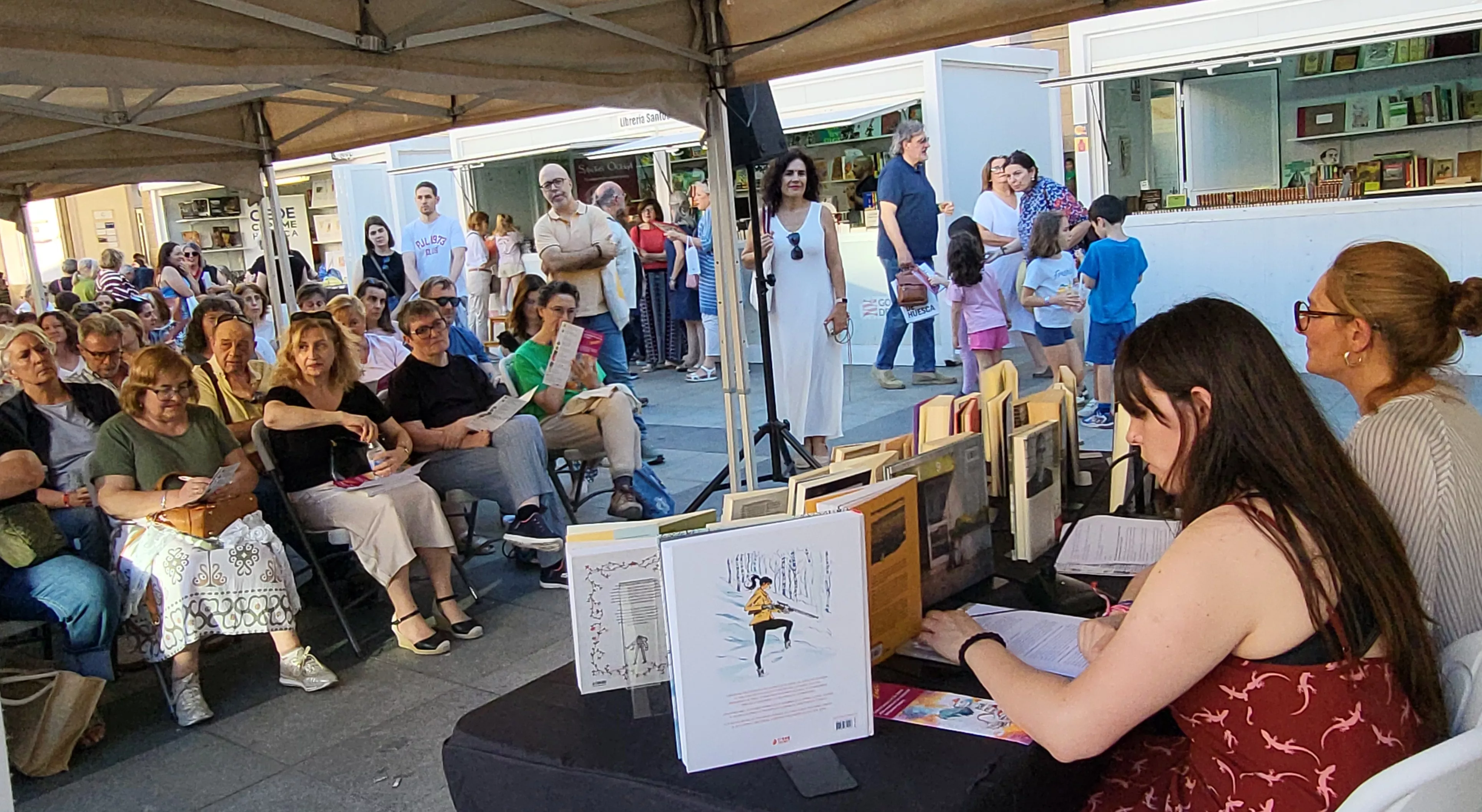  Encuentro de los clubes de lectura de la Huesca en la 42 Feria del Libro. Foto Mercedes Manterola