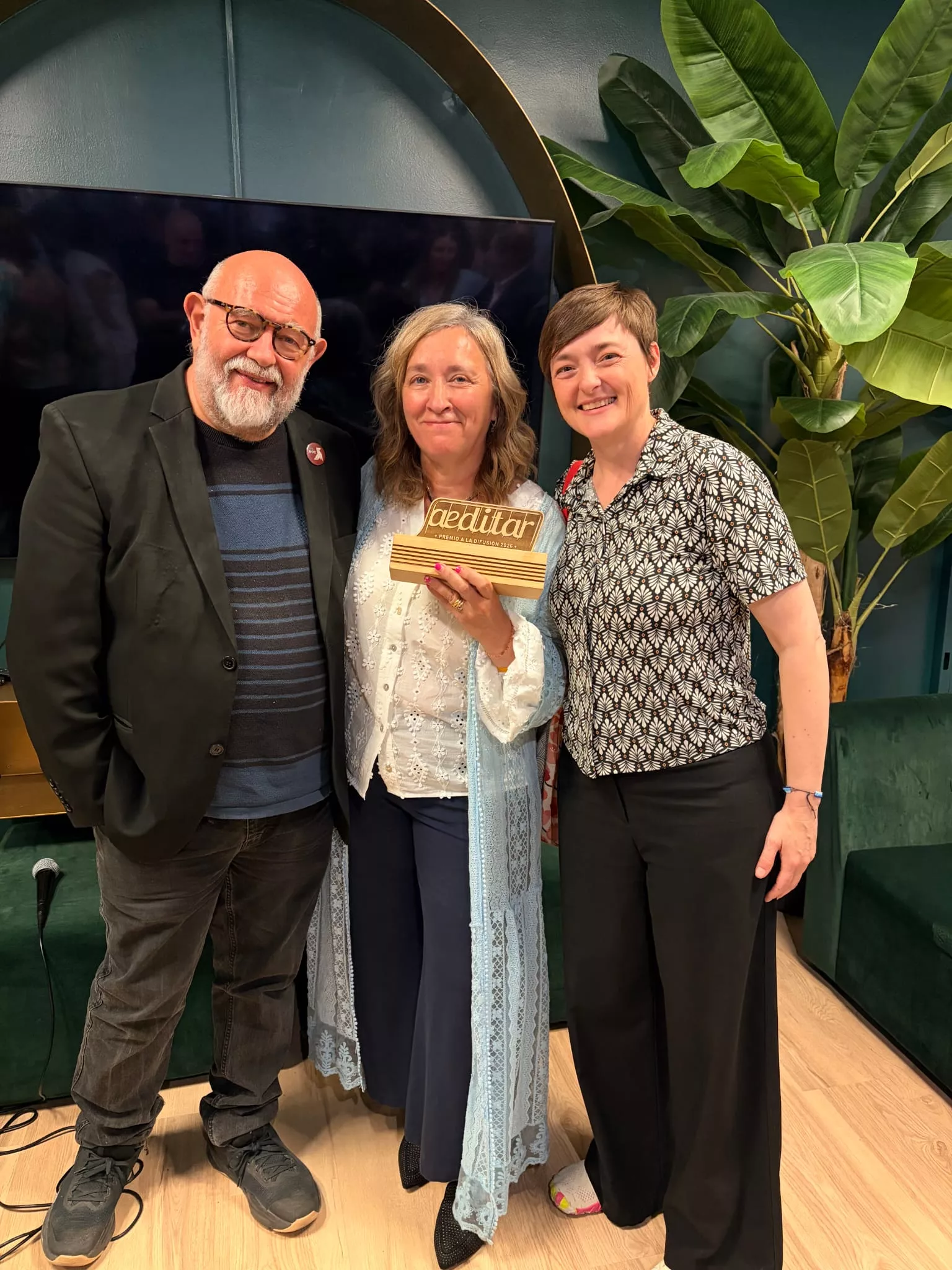 Premios Aeditar a Myriam Martínez y Víctor Castillón