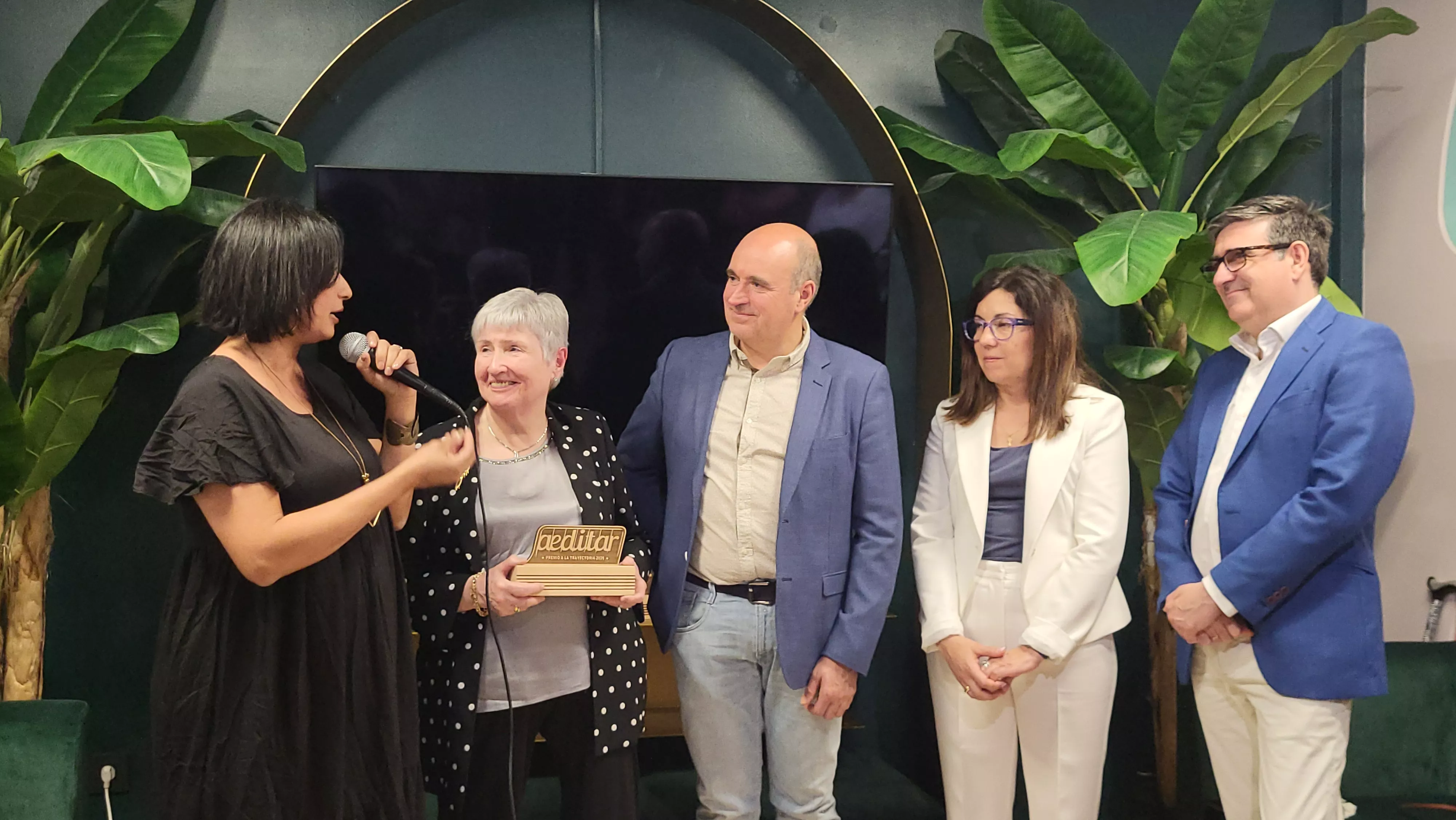 Premios Aeditar a Myriam Martínez y Víctor Castillón