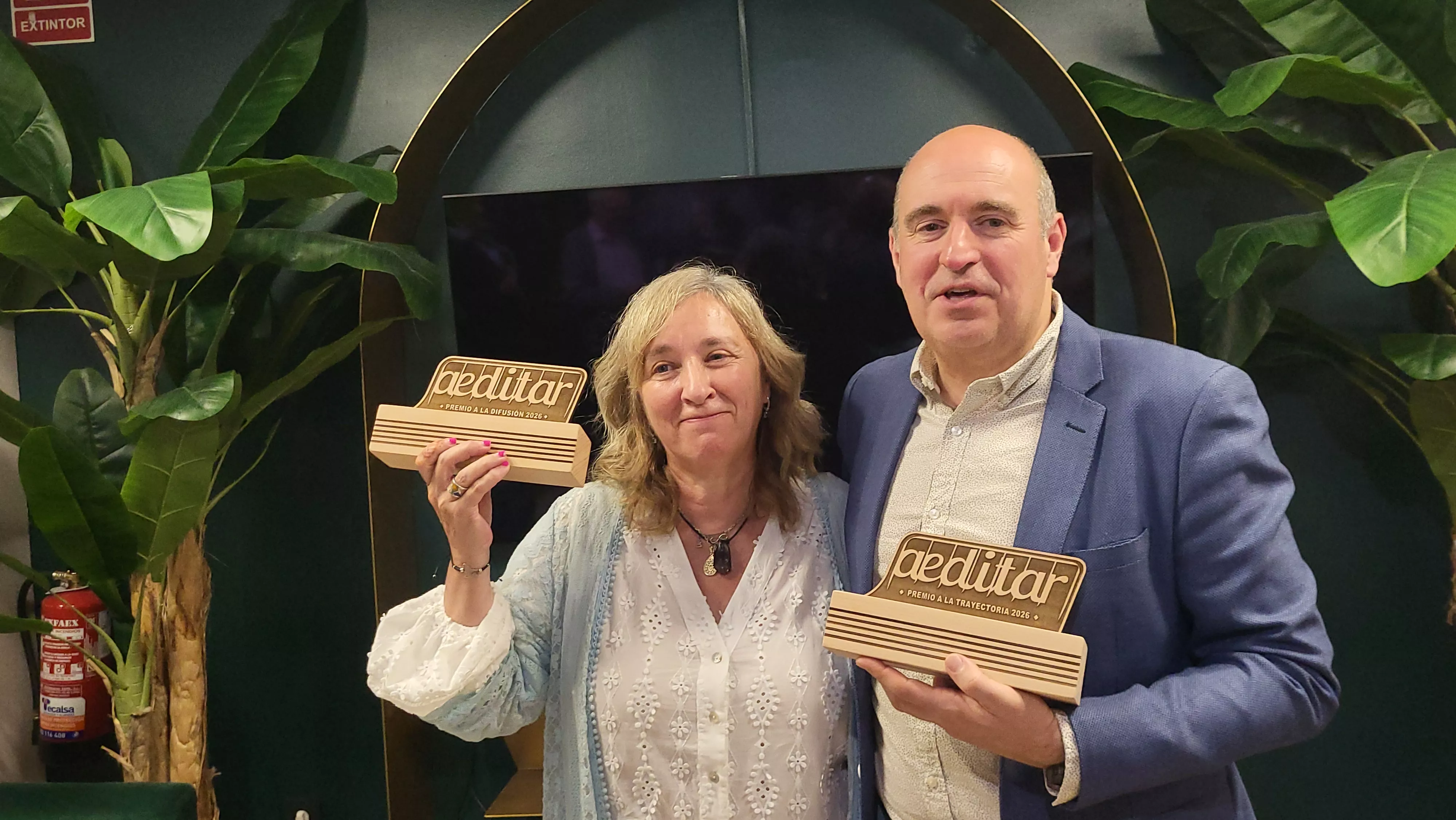 Premios Aeditar a Myriam Martínez y Víctor Castillón