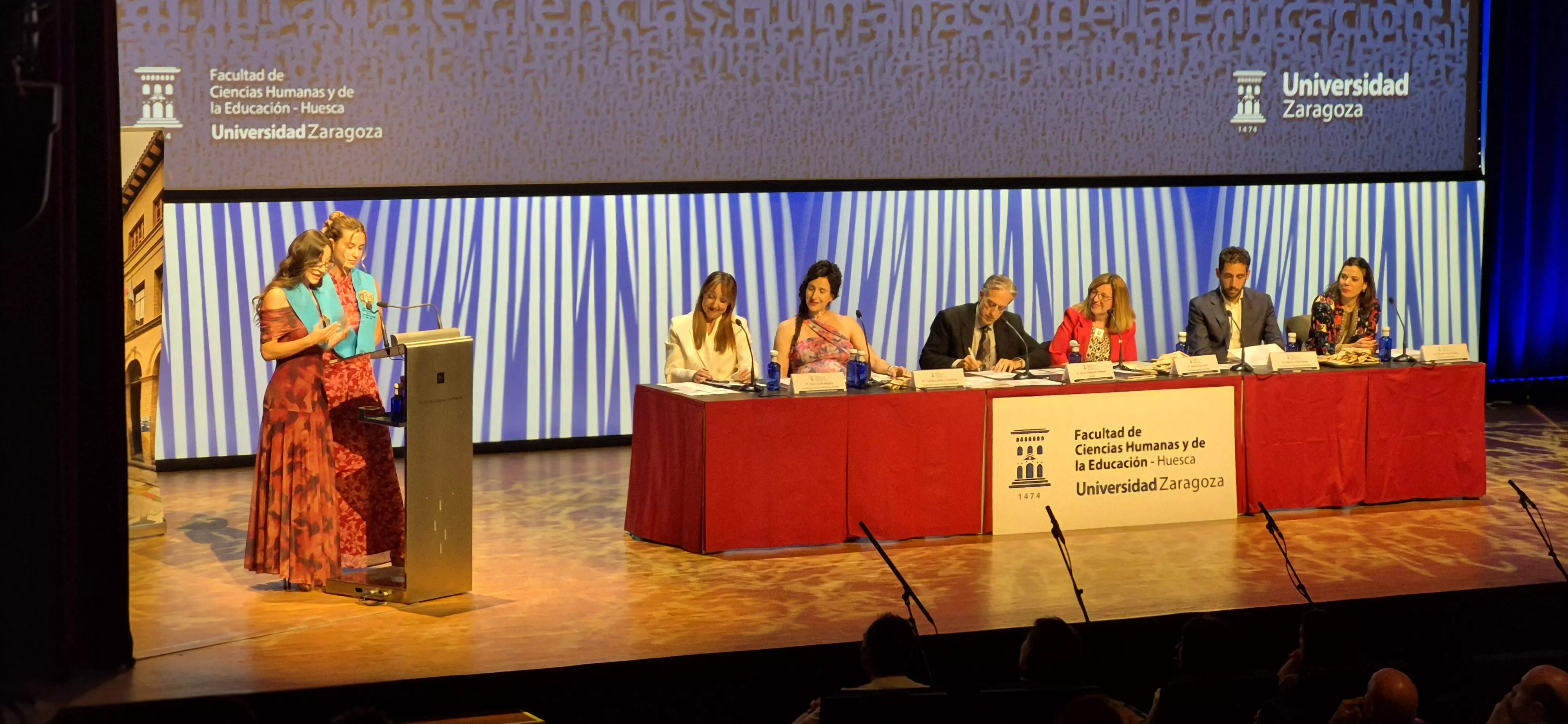 Más de 230 futuros maestros celebran su graduación en el Campus de Huesca. Foto Myriam Martínez