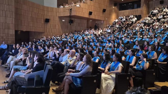 Graduación de más de 230 maestras y maestros en el Campus de Huesca. Foto Myriam Martínez