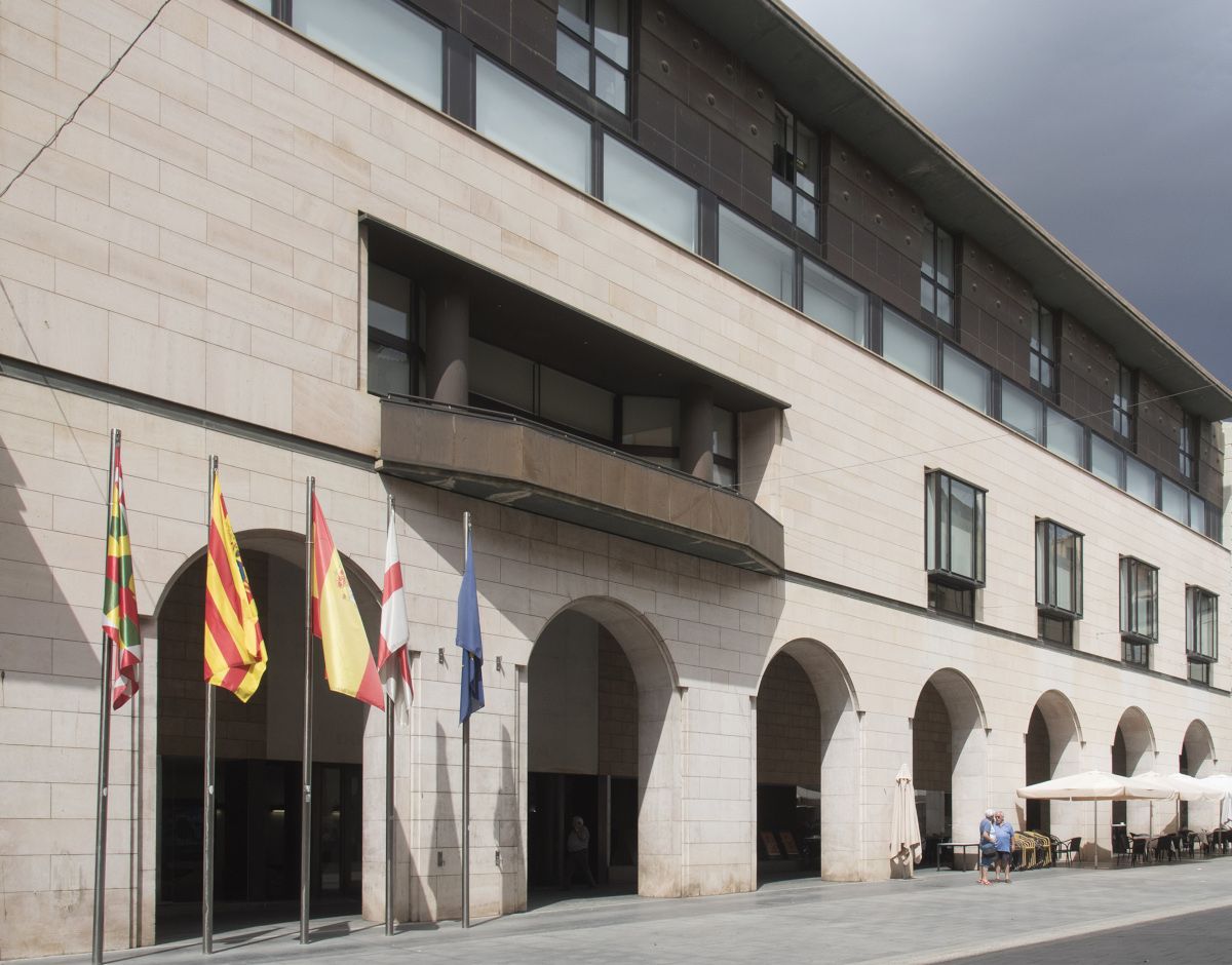 El GA ha autorizado el convenio entre la Diputación de Huesca y el Instituto Aragonés de la Mujer. Foto Javier Blasco