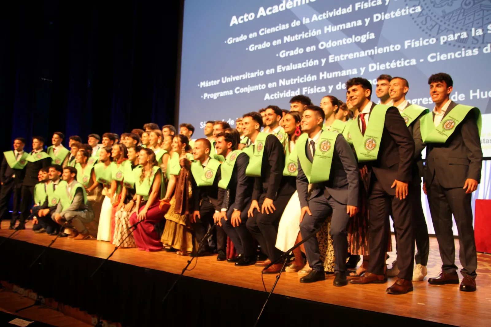 Acto de graduación de la Facultad de Ciencias de la Salud y del Deporte. Foto Carlos Neofato