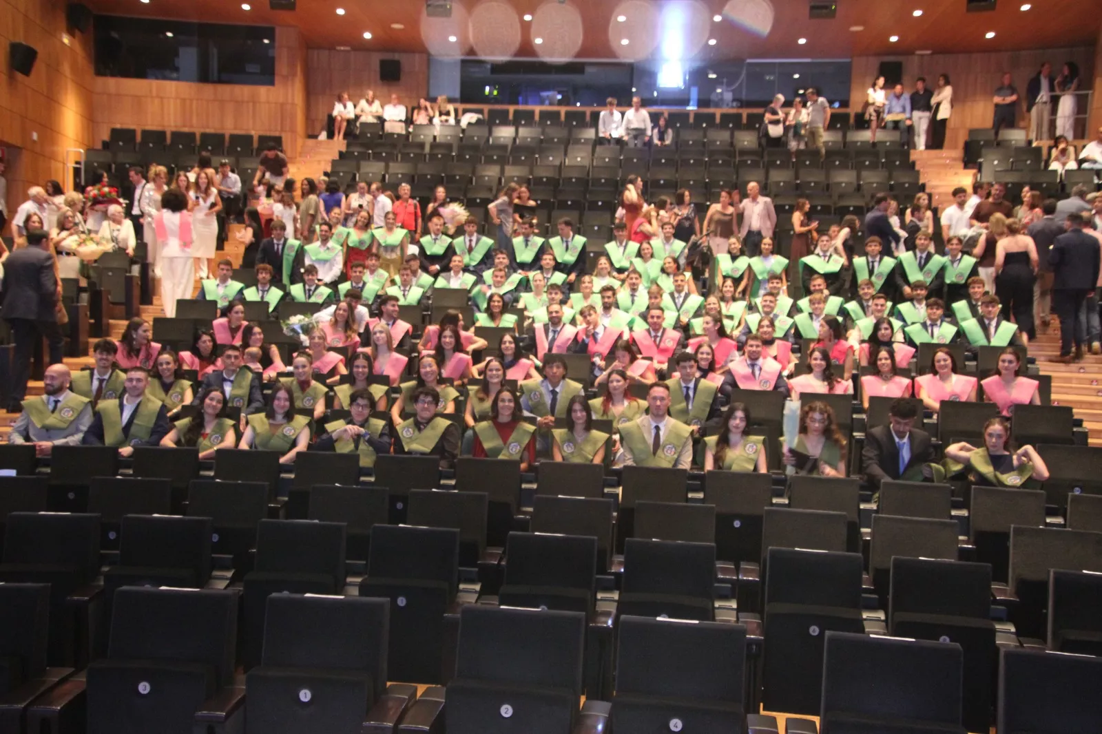 Acto de graduación de la Facultad de Ciencias de la Salud y del Deporte. Foto Carlos Neofato