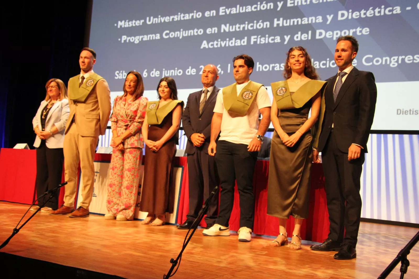 Acto de graduación de la Facultad de Ciencias de la Salud y del Deporte. Foto Carlos Neofato