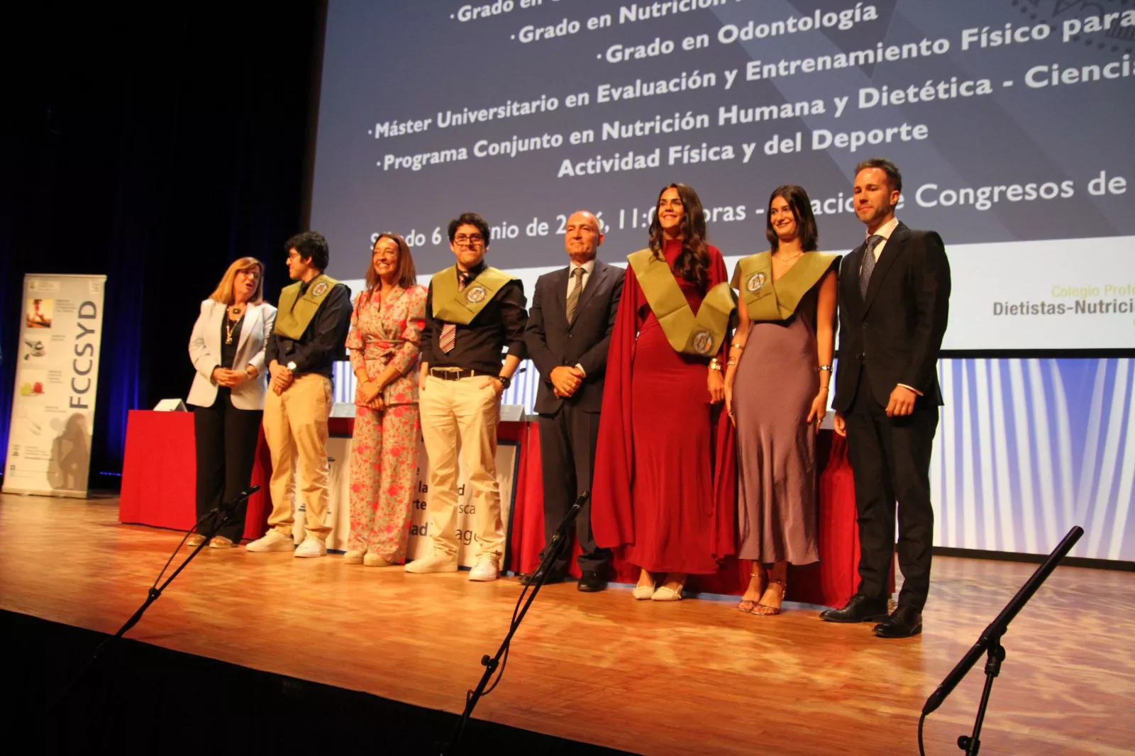 Acto de graduación de la Facultad de Ciencias de la Salud y del Deporte. Foto Carlos Neofato