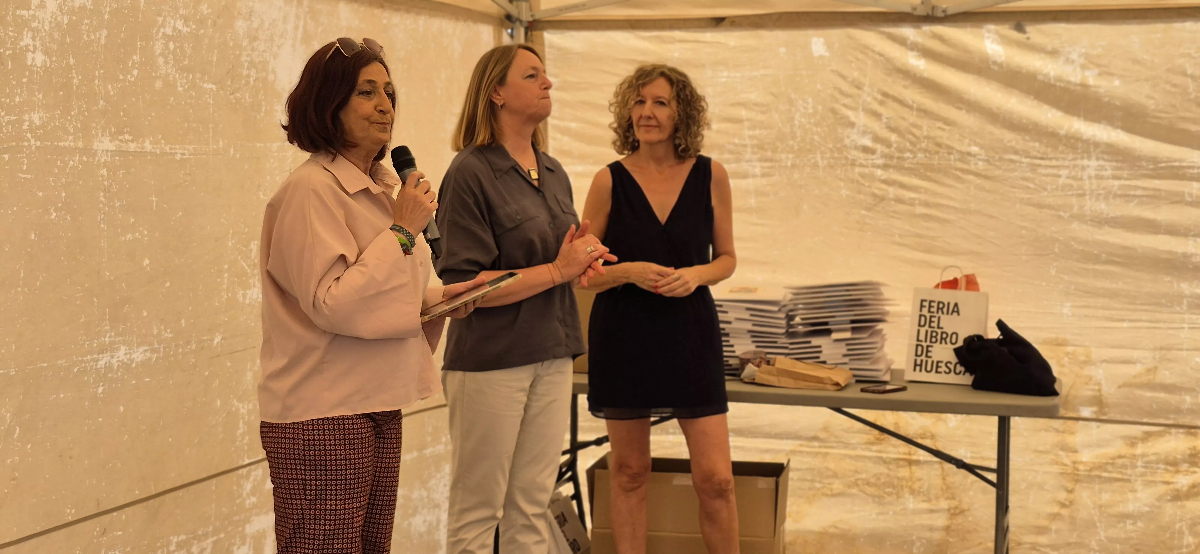 Proyecto artístico “Mujeres lectoras. Mujeres leonas”, de Rafael Romero. Foto Myriam Martínez