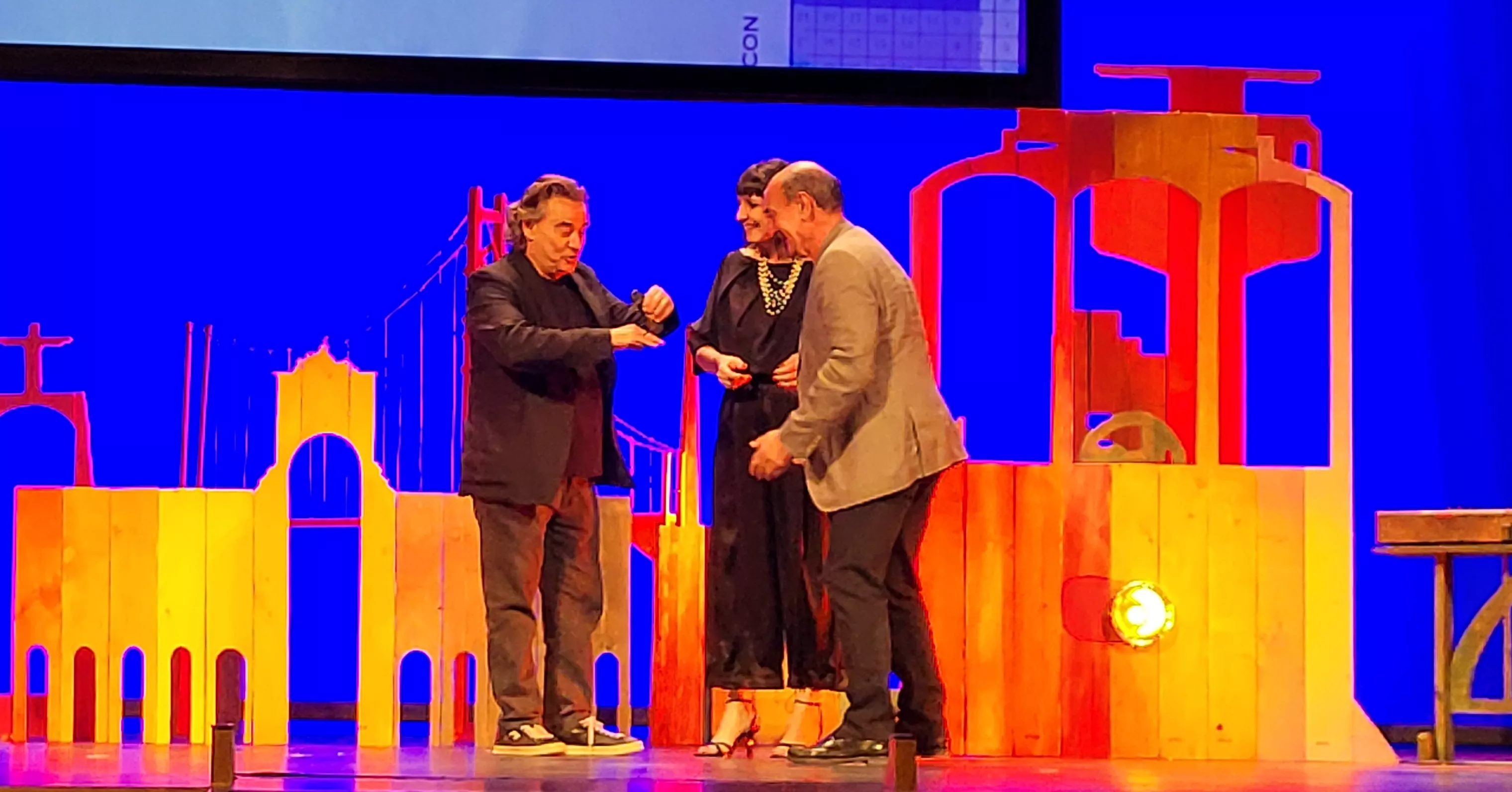 Entrega del premio Luis Buñuel a Eduard Fernández. Foto Mercedes Manterola