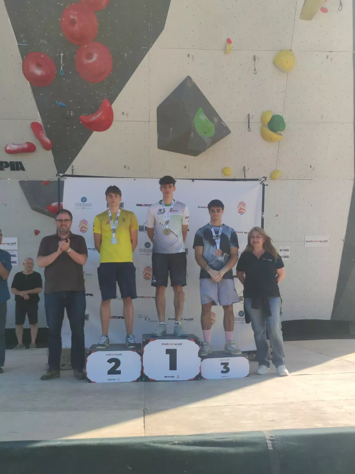 Podio Santiago Oronich en Copa de España