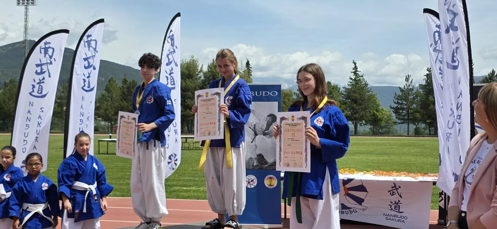 Imágenes del Torneo Nacional de Katas de nanbudo de Sabiñánigo