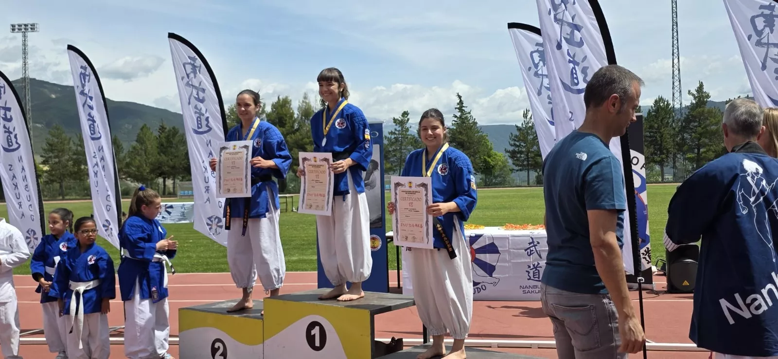 Imágenes del Torneo Nacional de Katas de nanbudo de Sabiñánigo