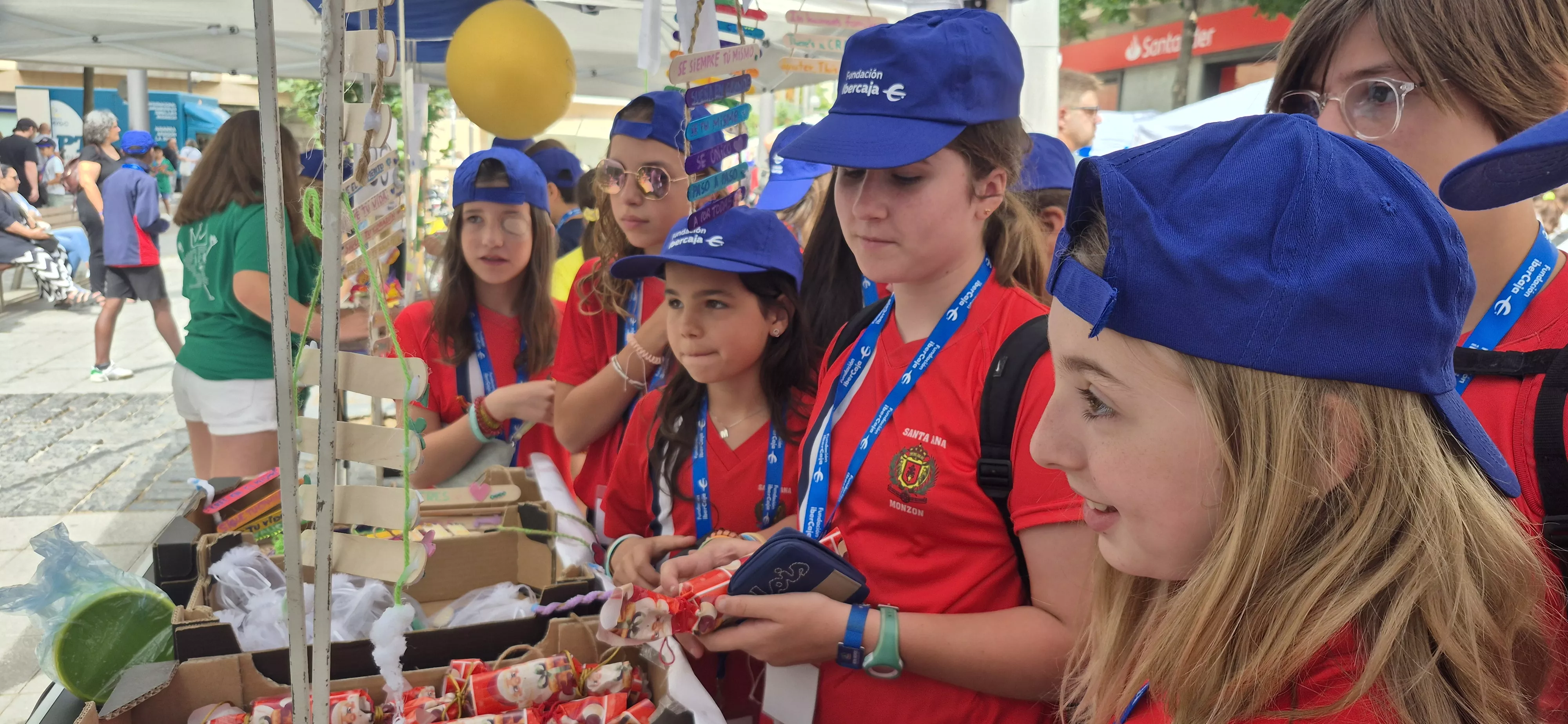 Mercado de Cooperativas Escolares de la Fundación Ibercaja. Foto Myriam Martínez