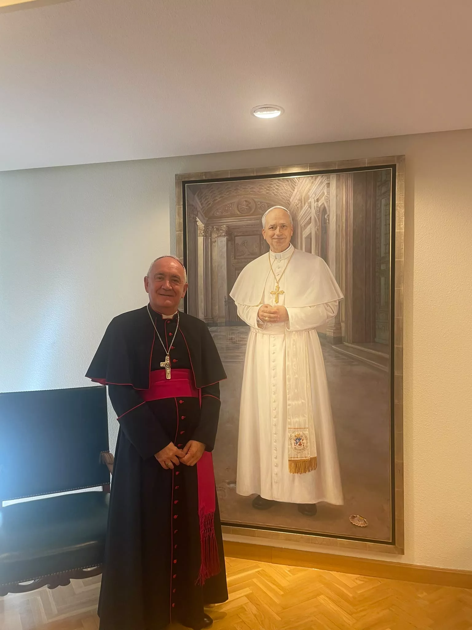 El obispo Pérez Pueyo en el viaje de León XIV