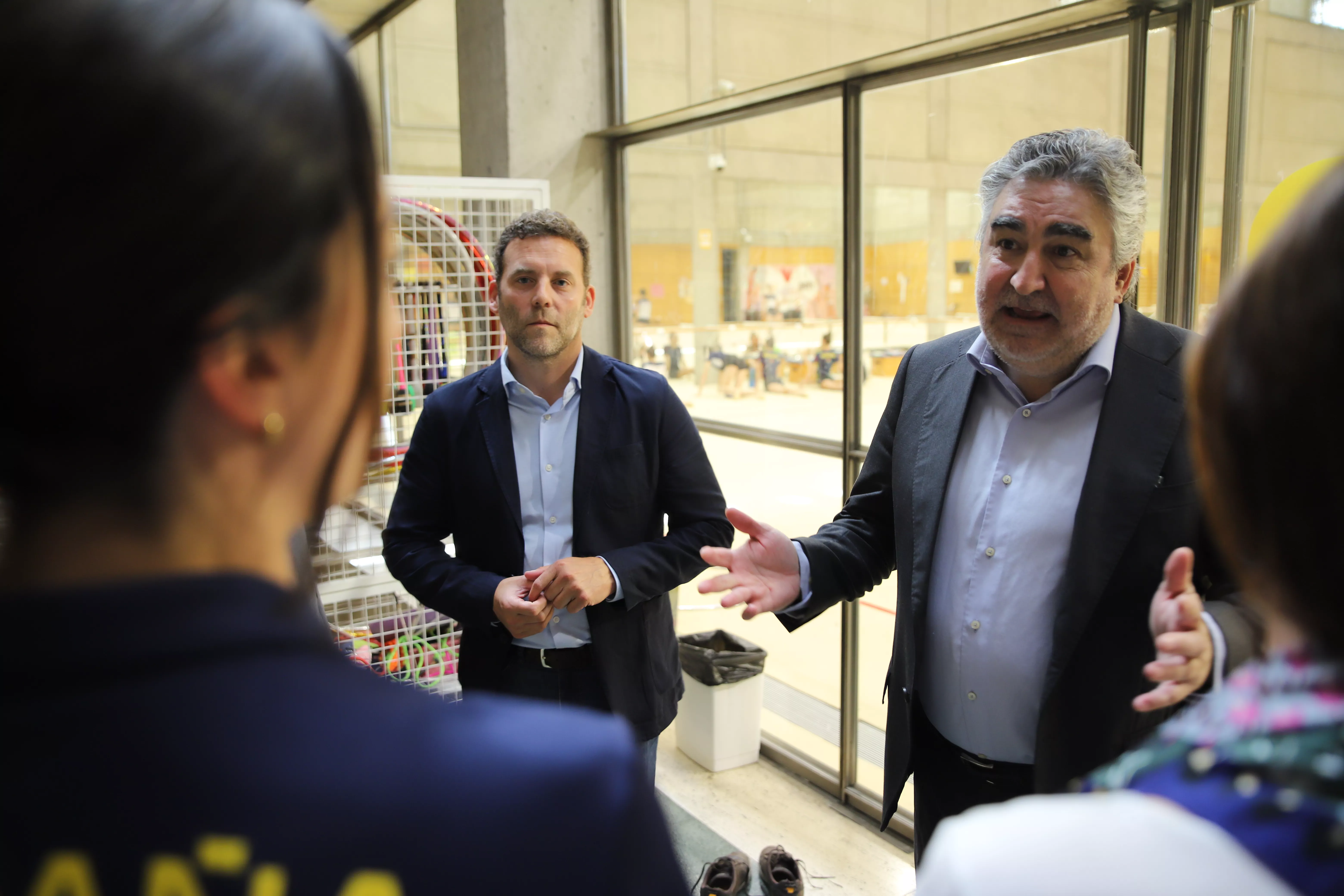El presidente del CSD con el equipo español de gimnasia rítmica