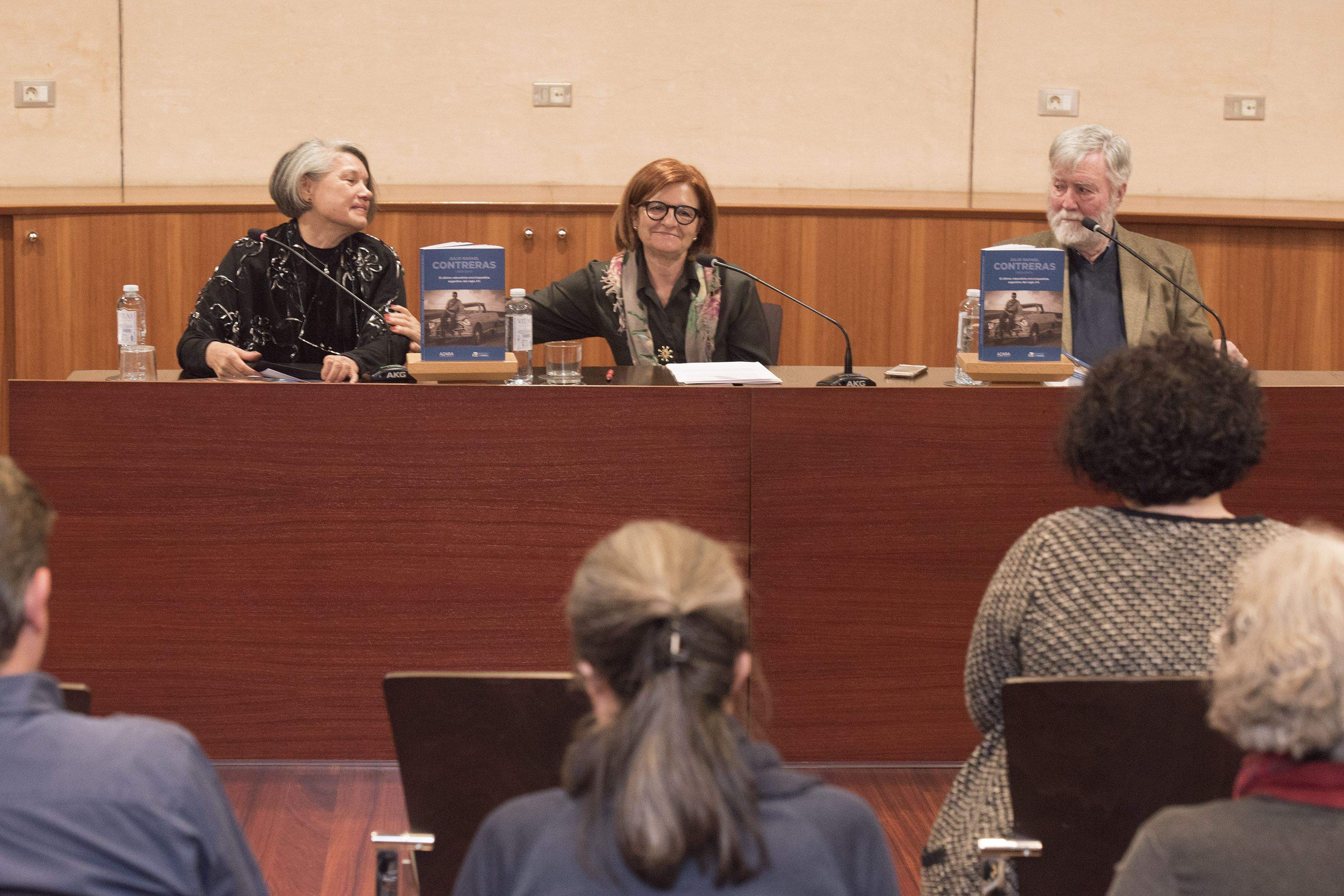 Presentación del libro sobre Julio Rafael Contreras con su hija Yolanda Ester Davis. Foto Javier Blasco 