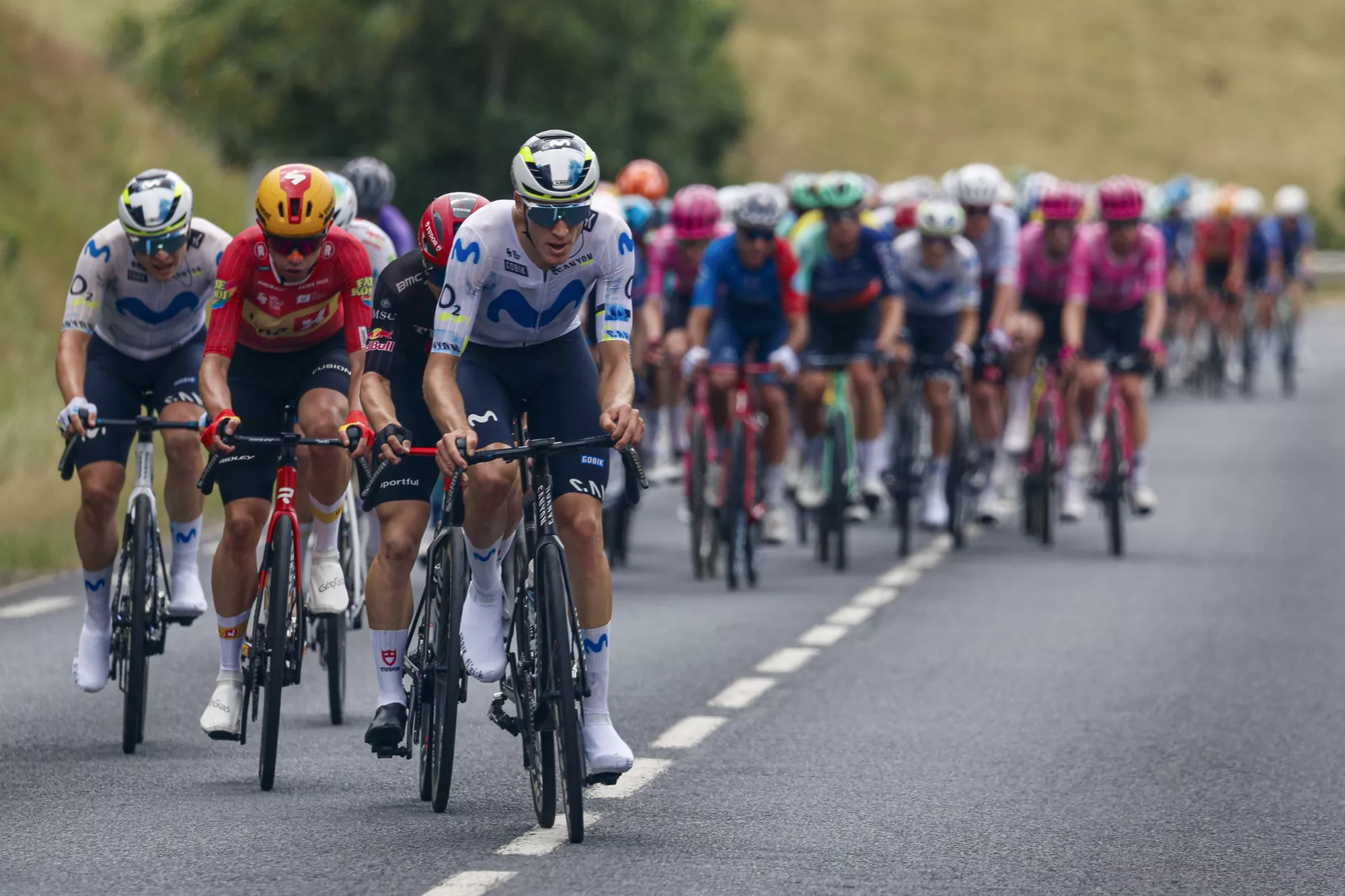 Castrillo, en la fuga del día en el Tour Auvergne Rhone Alpes. Foto: @SprintCycling