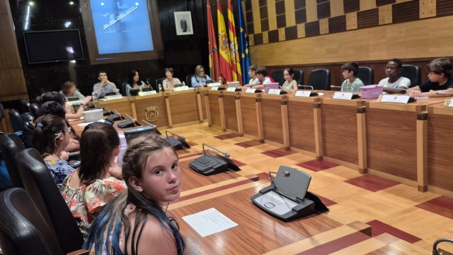 Último pleno del curso de la Ciudad de las niñas y los niños. Foto Myriam Martínez Último pleno del curso de la Ciudad de las niñas y los niños. Foto Myriam Martínez