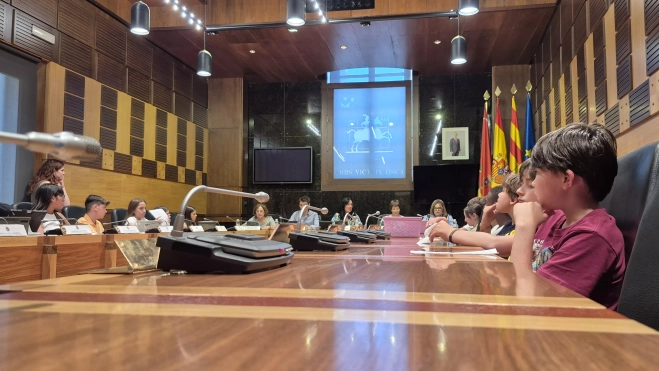 Último pleno del curso de la Ciudad de las niñas y los niños. Foto Myriam Martínez Último pleno del curso de la Ciudad de las niñas y los niños. Foto Myriam Martínez