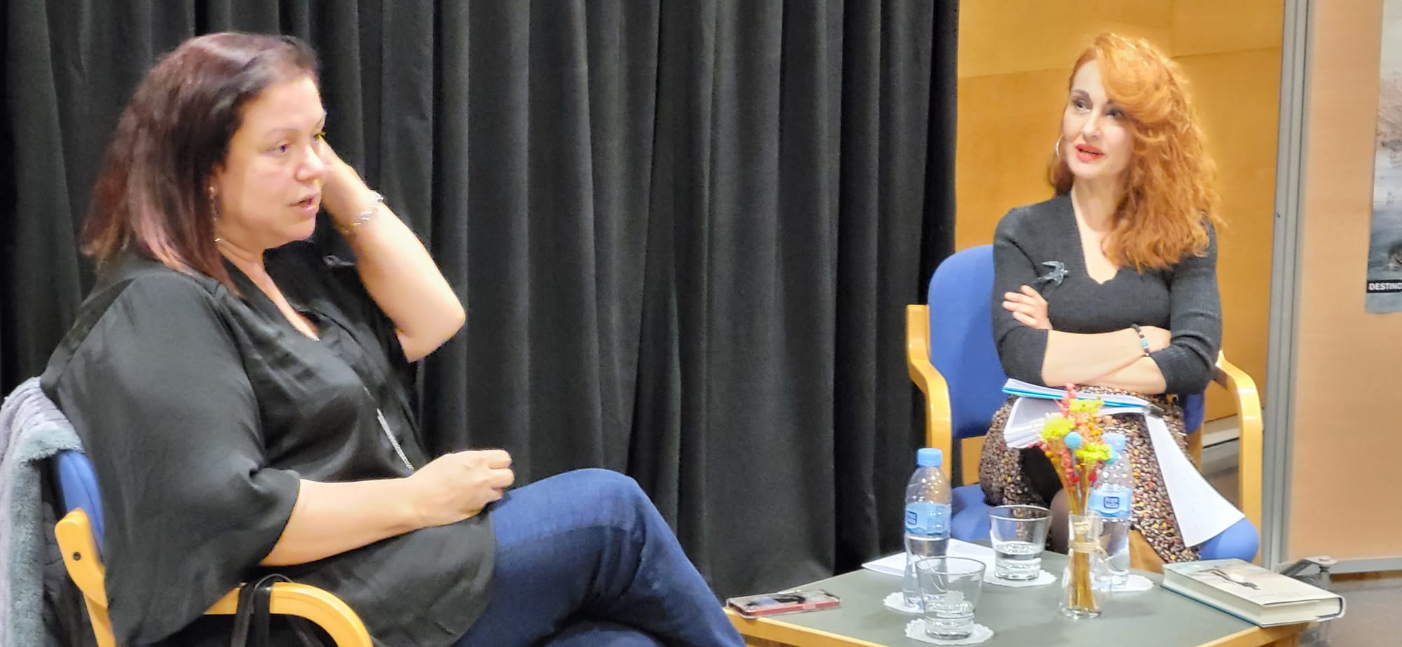 Care Santos y Angélica Morales, en la presentación de El loco de los pájaros