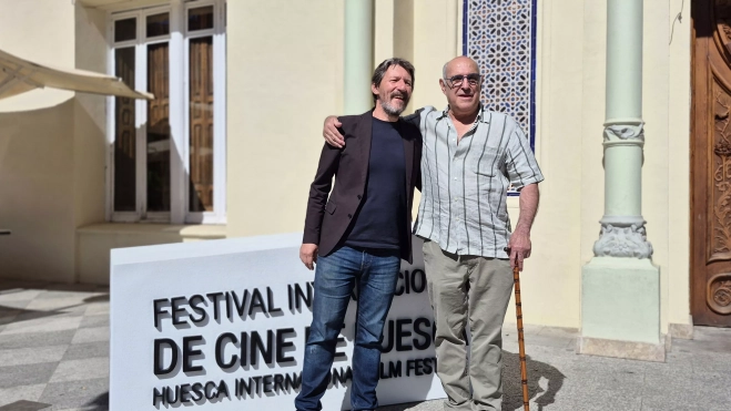 Javier Calvo Torrecilla y Paco Paricio, en el 54º Festival Internacional de Cine de Huesca. Foto Myriam Martínez Javier Calvo Torrecilla y Paco Paricio, en el 54º Festival Internacional de Cine de Huesca. Foto Myriam Martínez