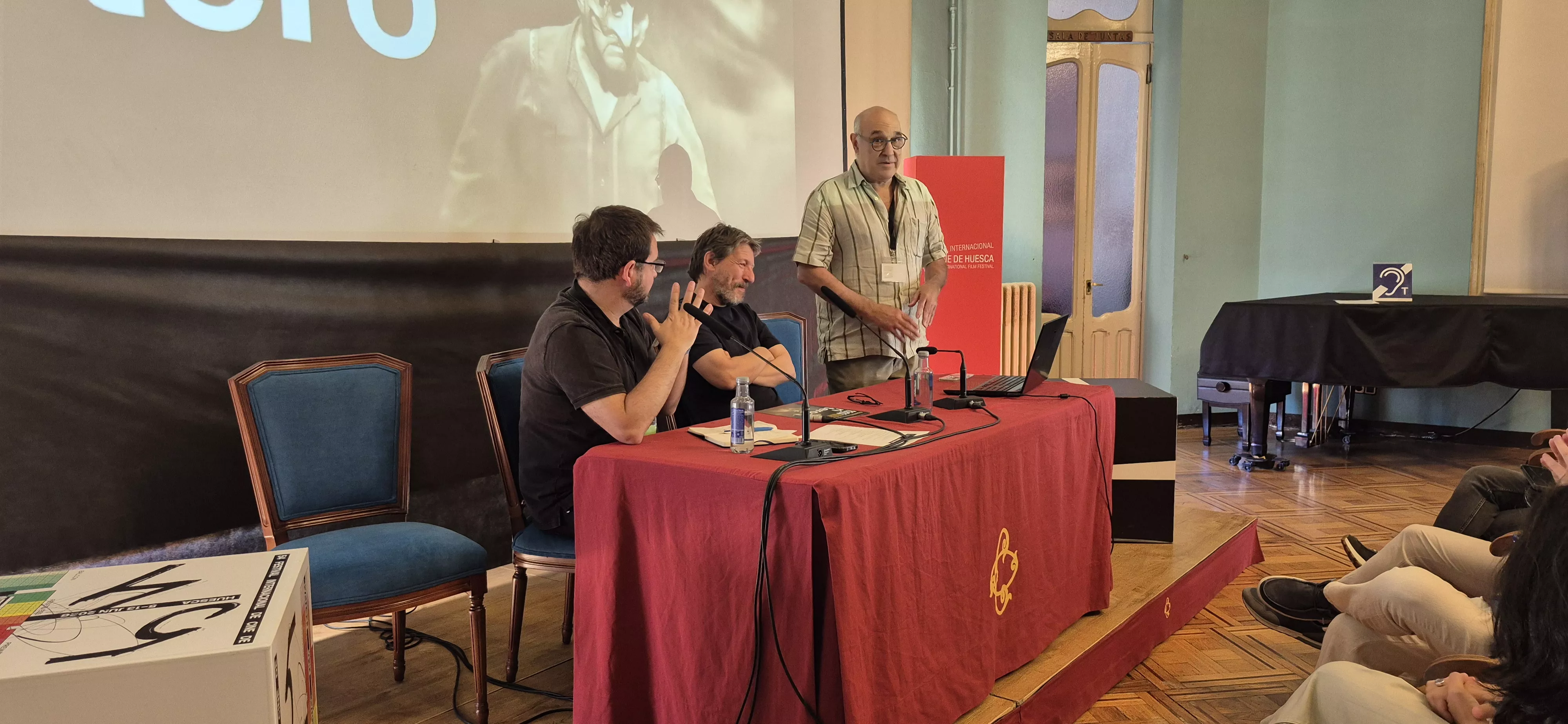 Presentación de Titiritero, de Javier Calvo, y con Paco Paricio. Foto Myriam Martínez