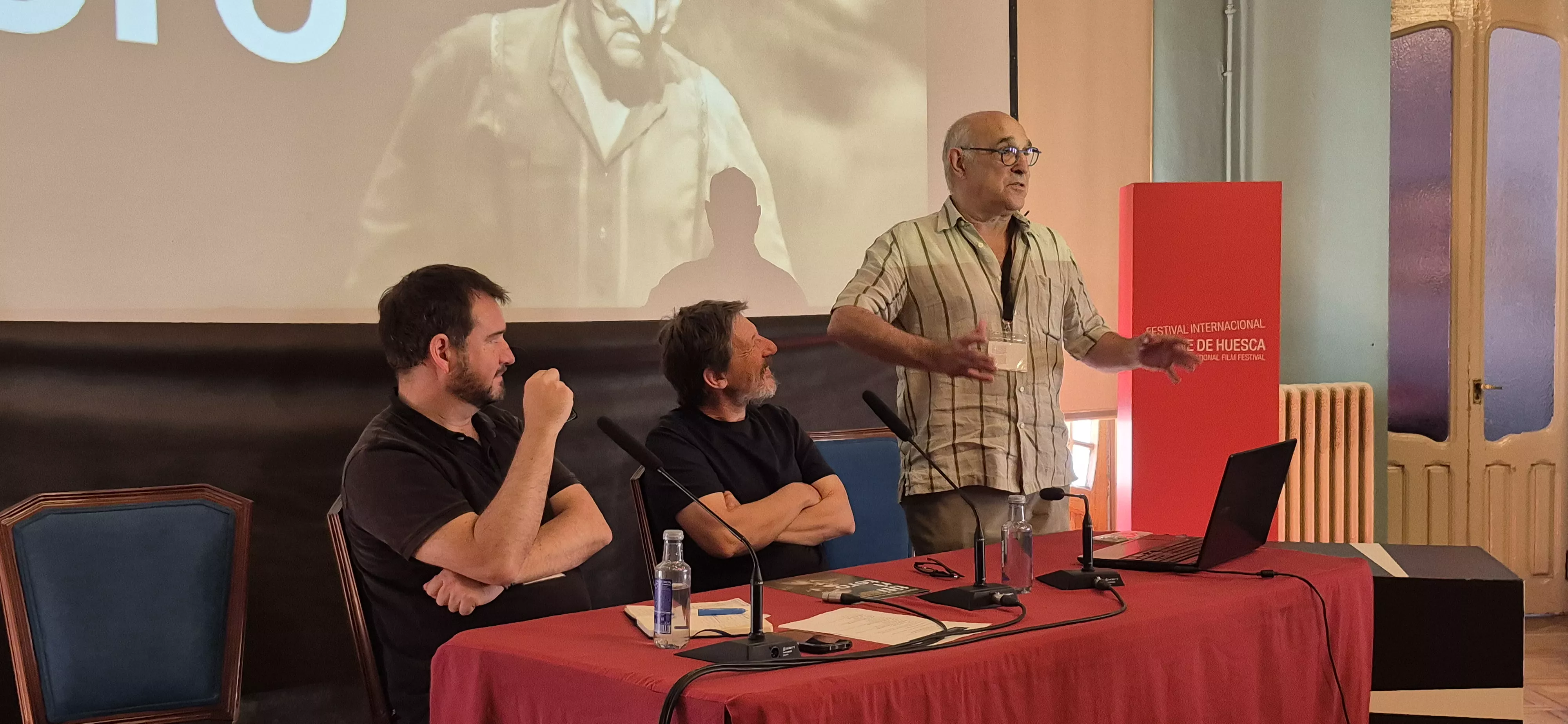 Presentación de Titiritero, de Javier Calvo, y con Paco Paricio. Foto Myriam Martínez