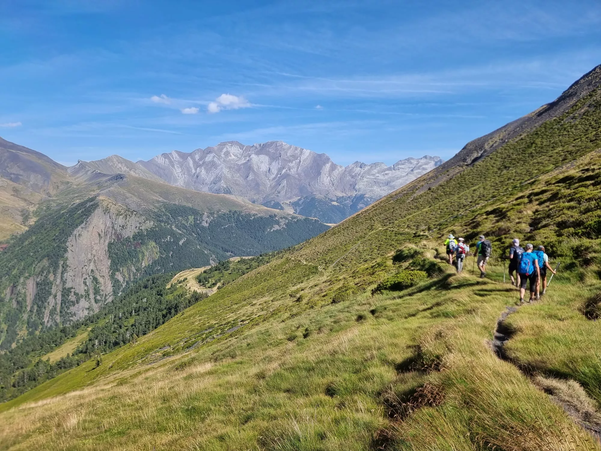 Consejos para afrontar la montaña con seguridad este verano.